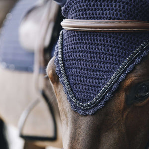 Kentucky Horsewear Cubre orejas Long Stone & Pearl Soundless Dark Navy Kentucky Horsewear Cubre orejas Long Stone & Pearl Soundless Dark Navy