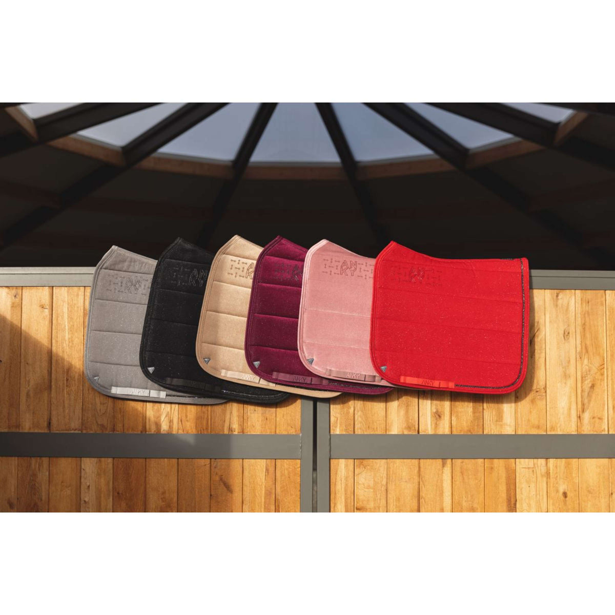 ANKY Mantilla AW25 Velvet Doma clásica Equestrian Red ANKY Mantilla AW25 Velvet Doma clásica Equestrian Red