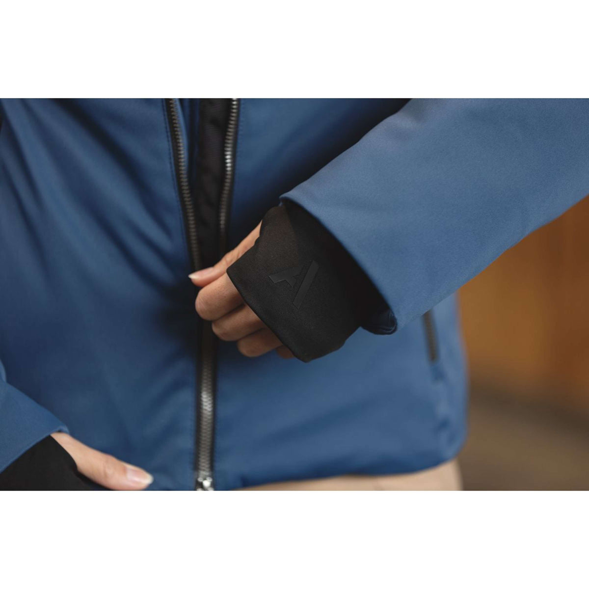 ANKY Chaqueta AW25 Tech Active Insignia Blue ANKY Chaqueta AW25 Tech Active Insignia Blue