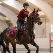 Equestrian Stockholm Mantilla Line saltando Bordeaux Equestrian Stockholm Mantilla Line saltando Bordeaux