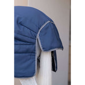 Rambo Optimo Manta de Establo Plus 400g Navy/Thunderstorm Grey/Silver Rambo Optimo Manta de Establo Plus 400g Navy/Thunderstorm Grey/Silver