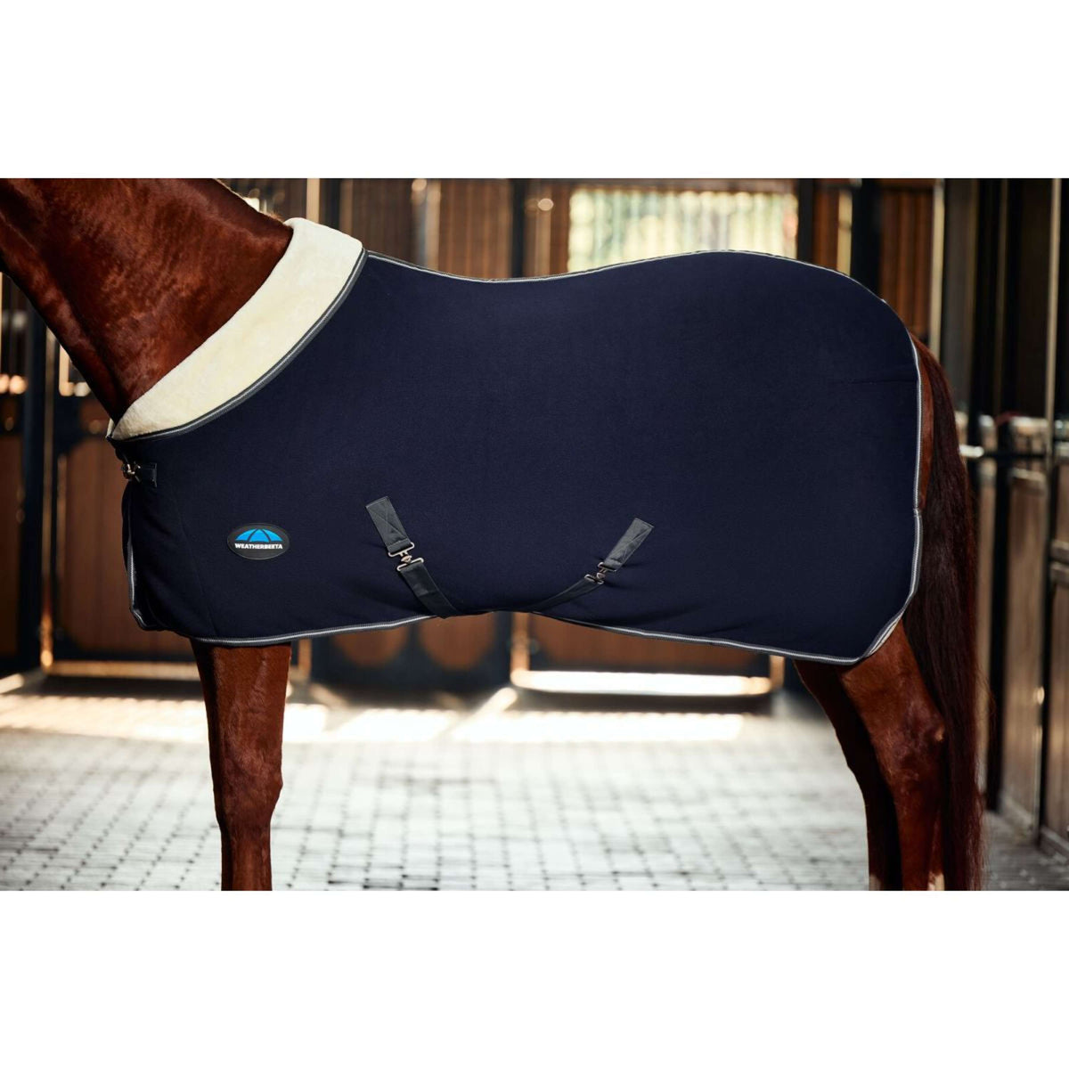 Weatherbeeta Manta de Forro Polar Sherpa Cooler Standard Neck Marino/Carbon Weatherbeeta Manta de Forro Polar Sherpa Cooler Standard Neck Marino/Carbon