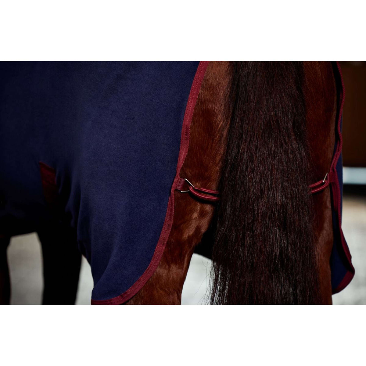 Weatherbeeta Manta de Forro Polar Anti-Static Cooler Combo Neck Navy/Burgundy Weatherbeeta Manta de Forro Polar Anti-Static Cooler Combo Neck Navy/Burgundy