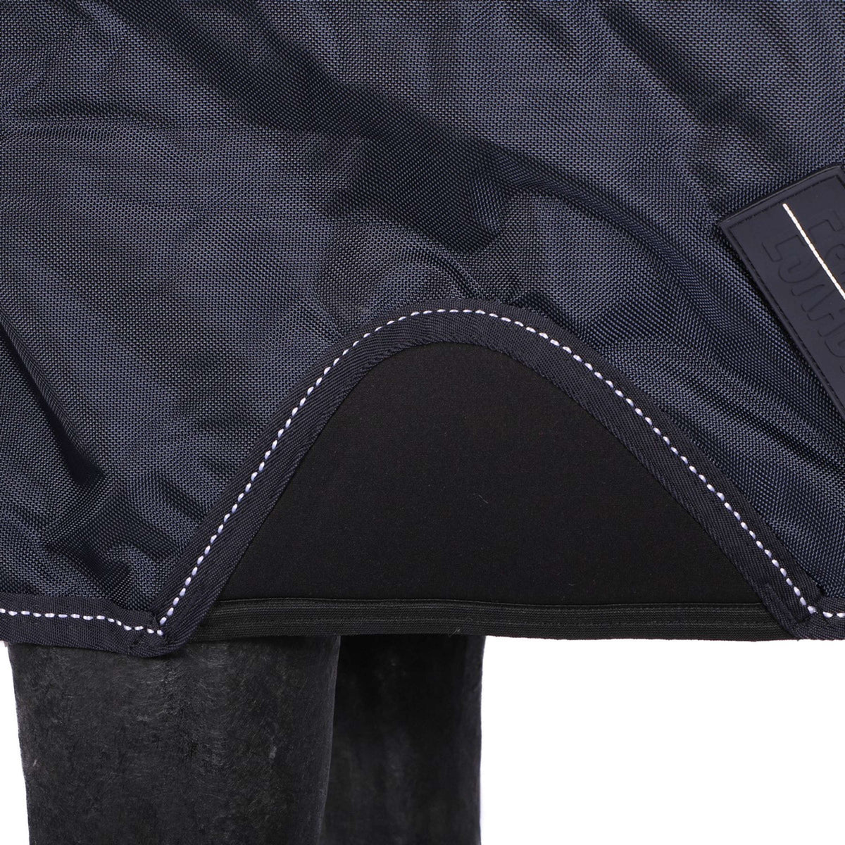 Eskadron Turnout Rug Omega Forro polar 1680D. Marino oscuro