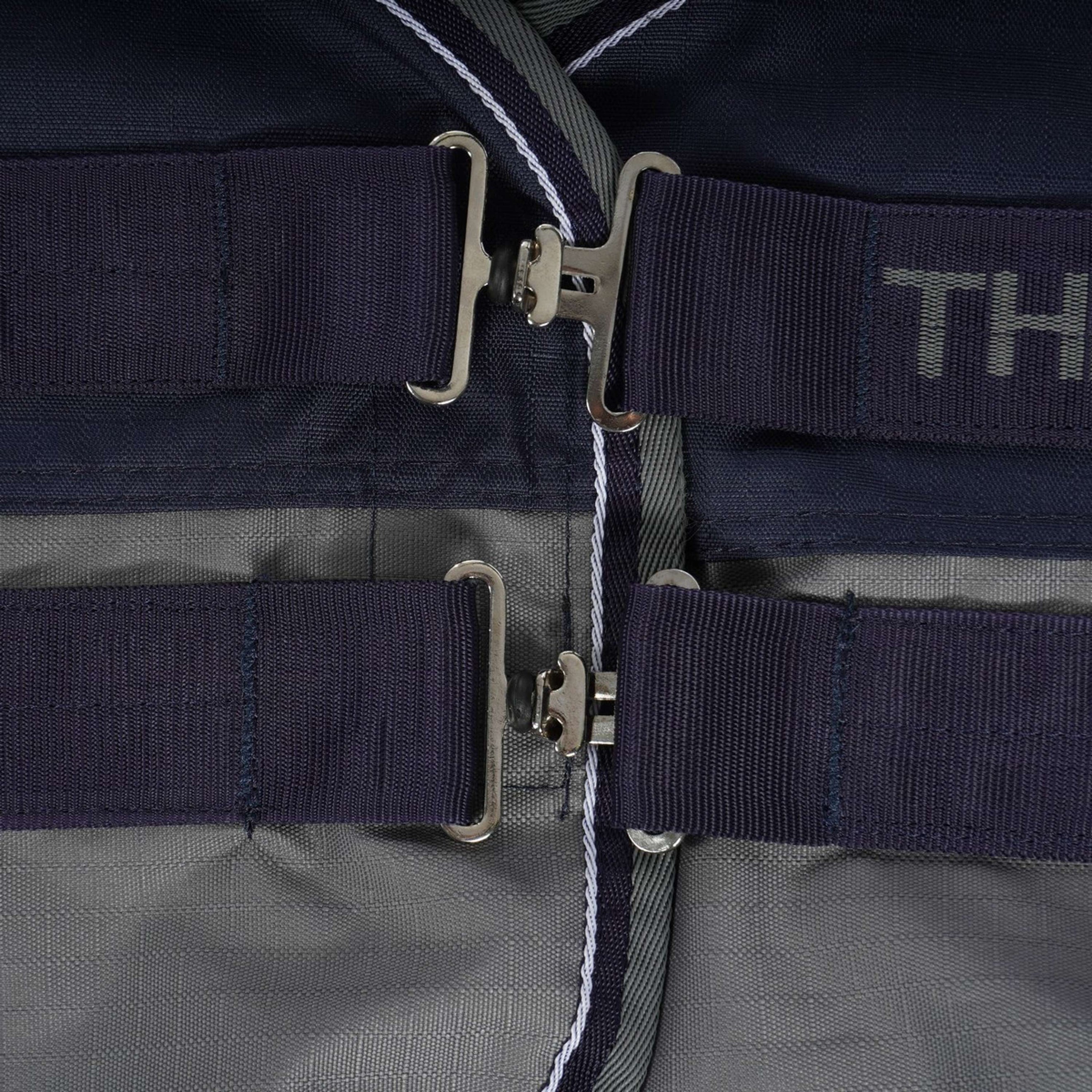 EQUITHÈME Turnout Rug Tyrex 600D 300g Marino/Gris Puntos EQUITHÈME Turnout Rug Tyrex 600D 300g Marino/Gris Puntos