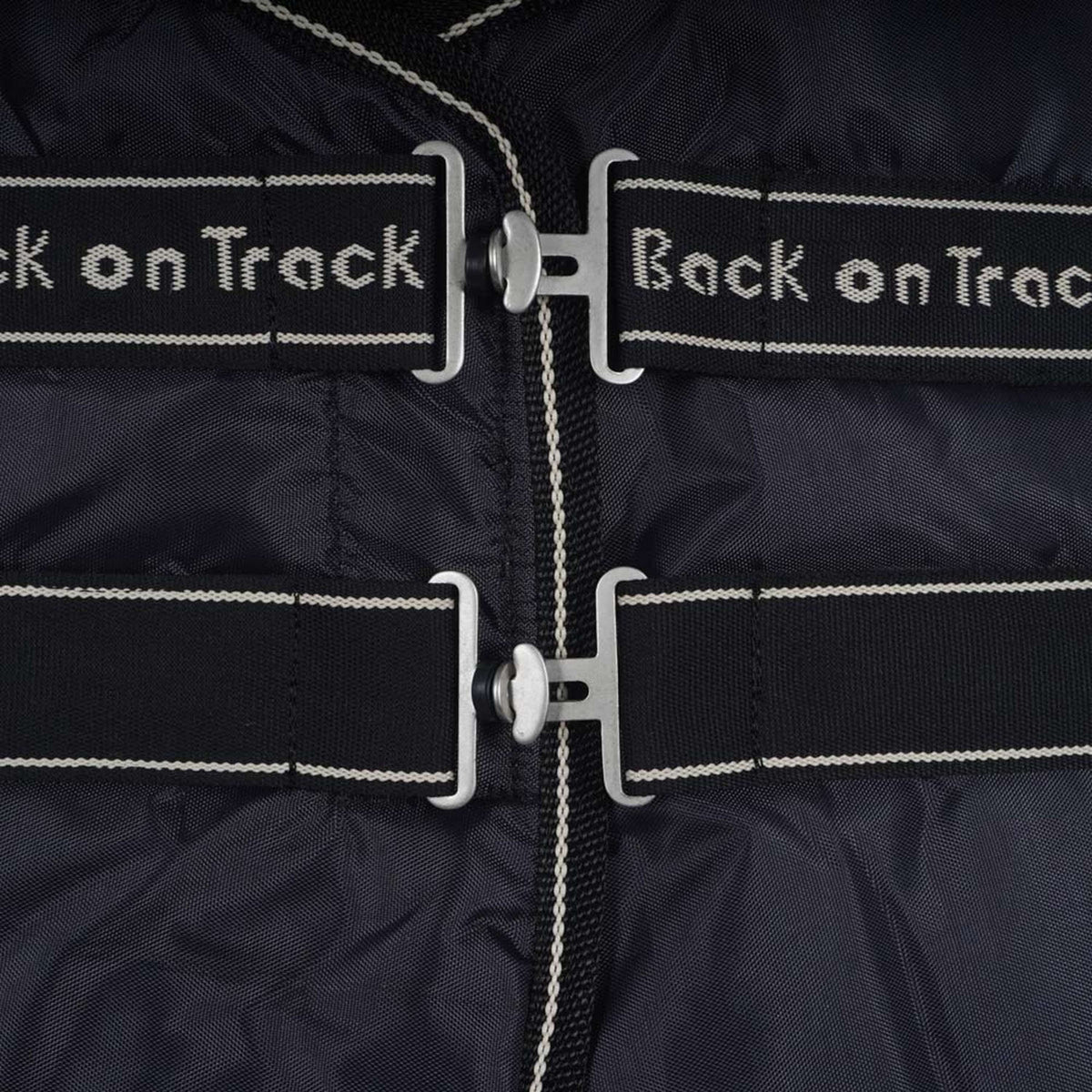 Back on Track Manta de Cuadra Millie 100g Negro