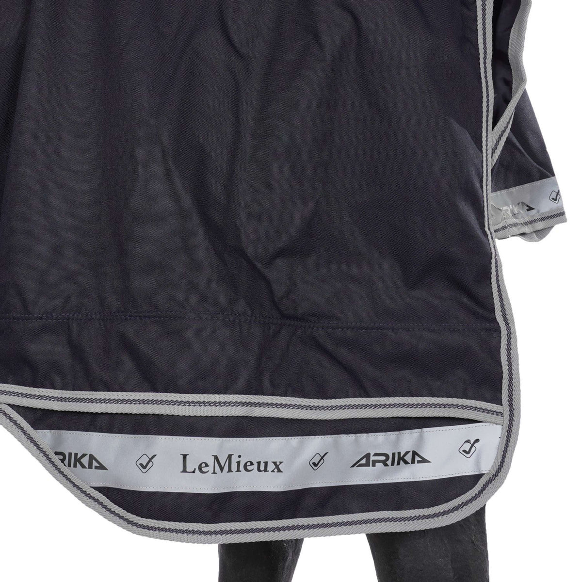 LeMieux Alfombra Arika Featherweight Turnout 0g Navy