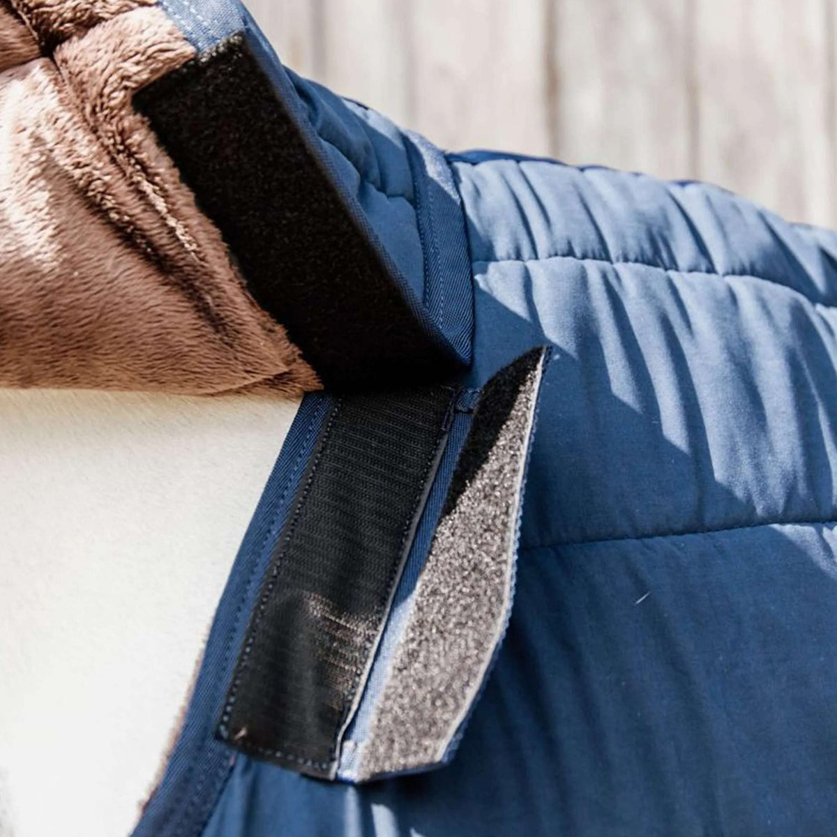 Kentucky Horsewear Bajoalfombra Skin Friendly Neck 150g Navy