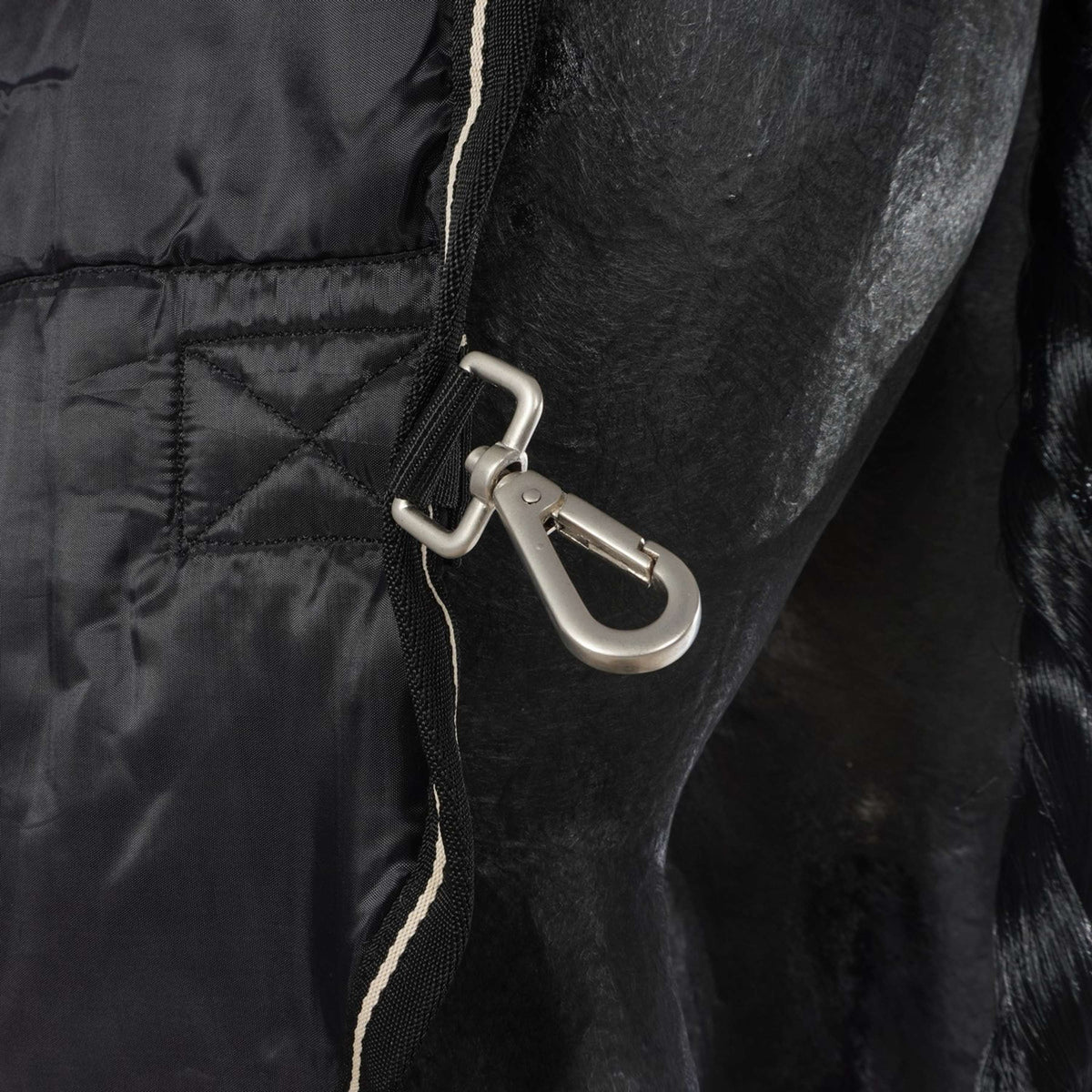 Back on Track Bajoalfombra Rhyolite Insulated Liner 200g Negro