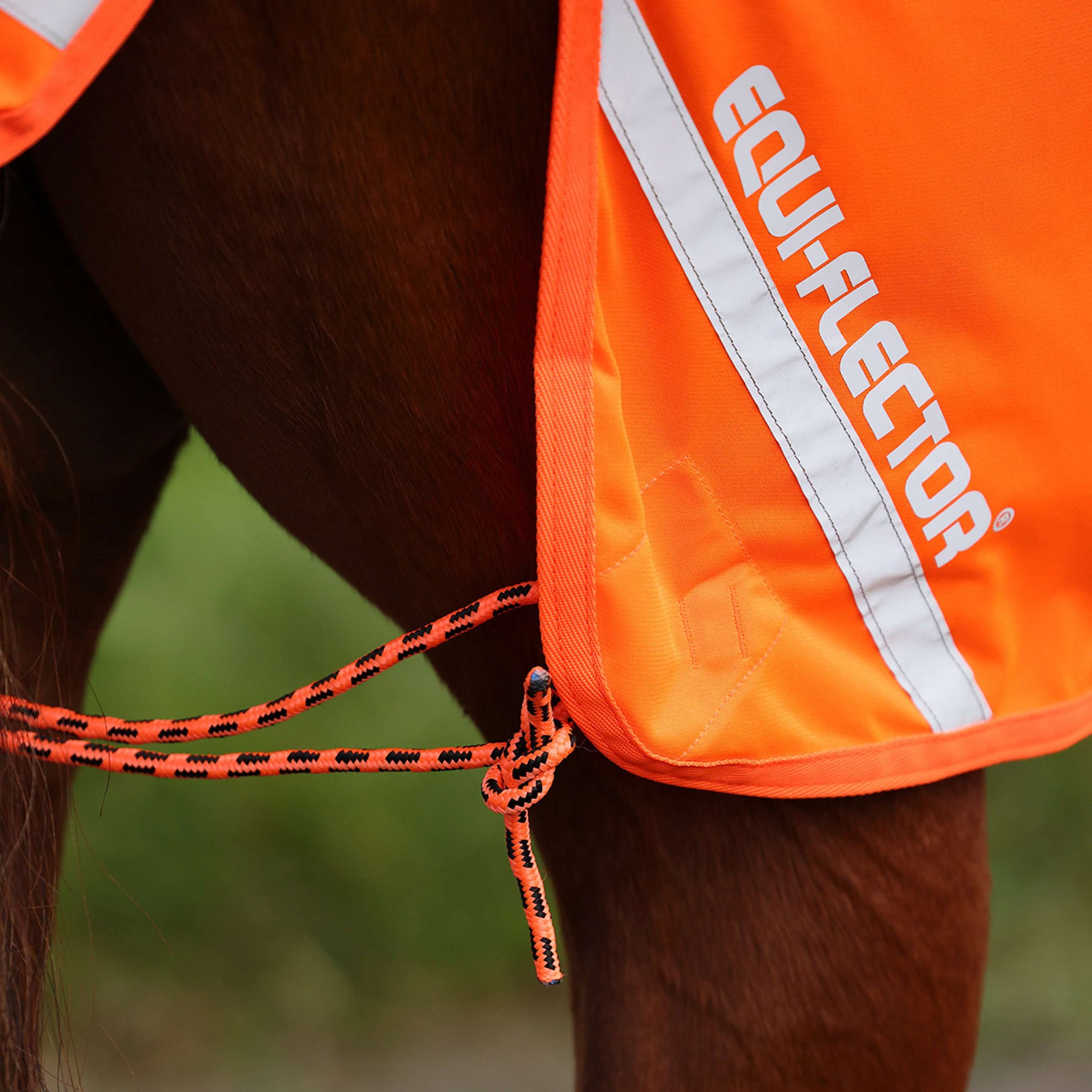 Equi-Flector by Shires Manta de ejercicio Mesh Reflectante Naranja