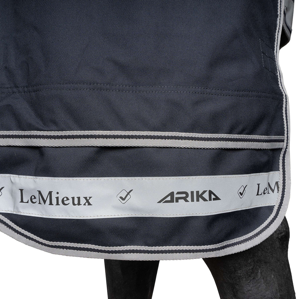 LeMieux Alfombra Arika Storm-Tek Turnout 100g Navy