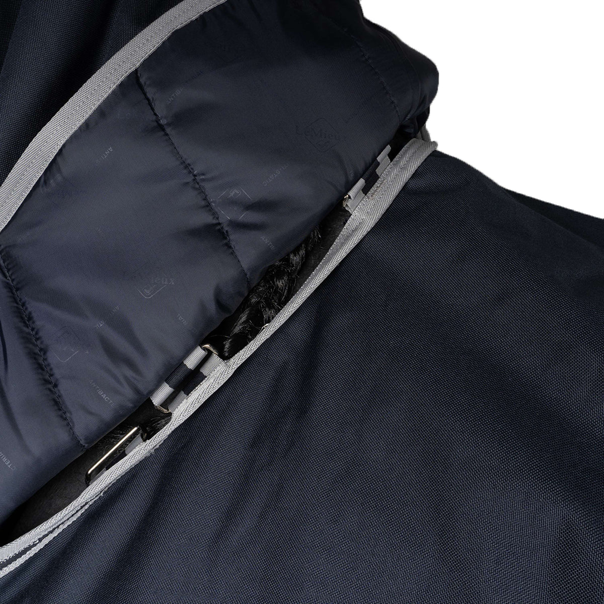 LeMieux Alfombra Arika Storm-Tek Turnout 100g Navy