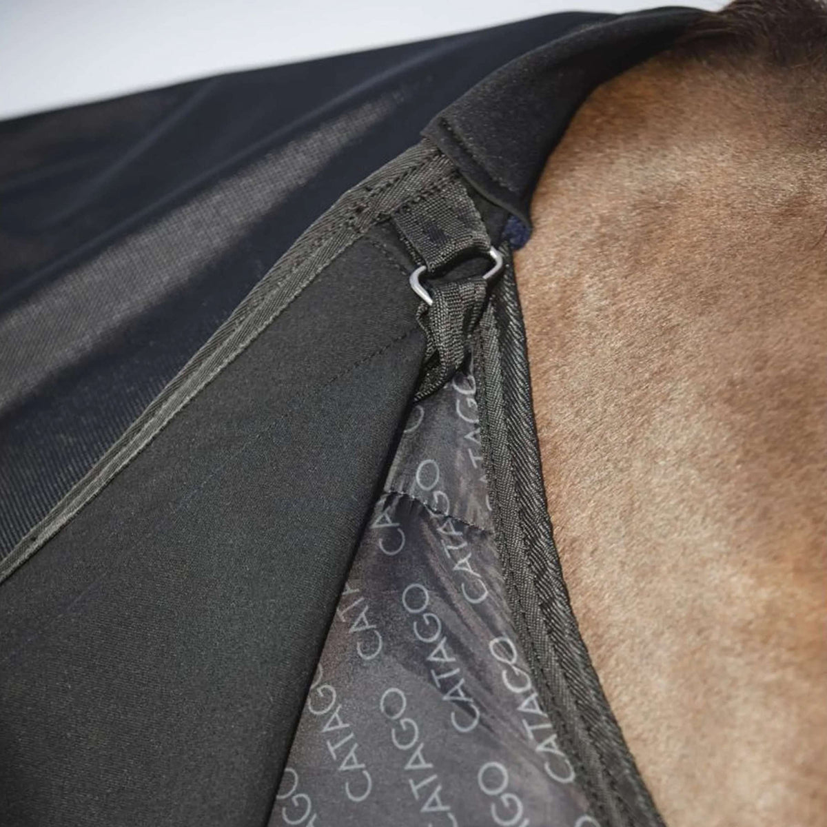 Catago Bajoalfombra FIR-Tech Compound 100g Negro