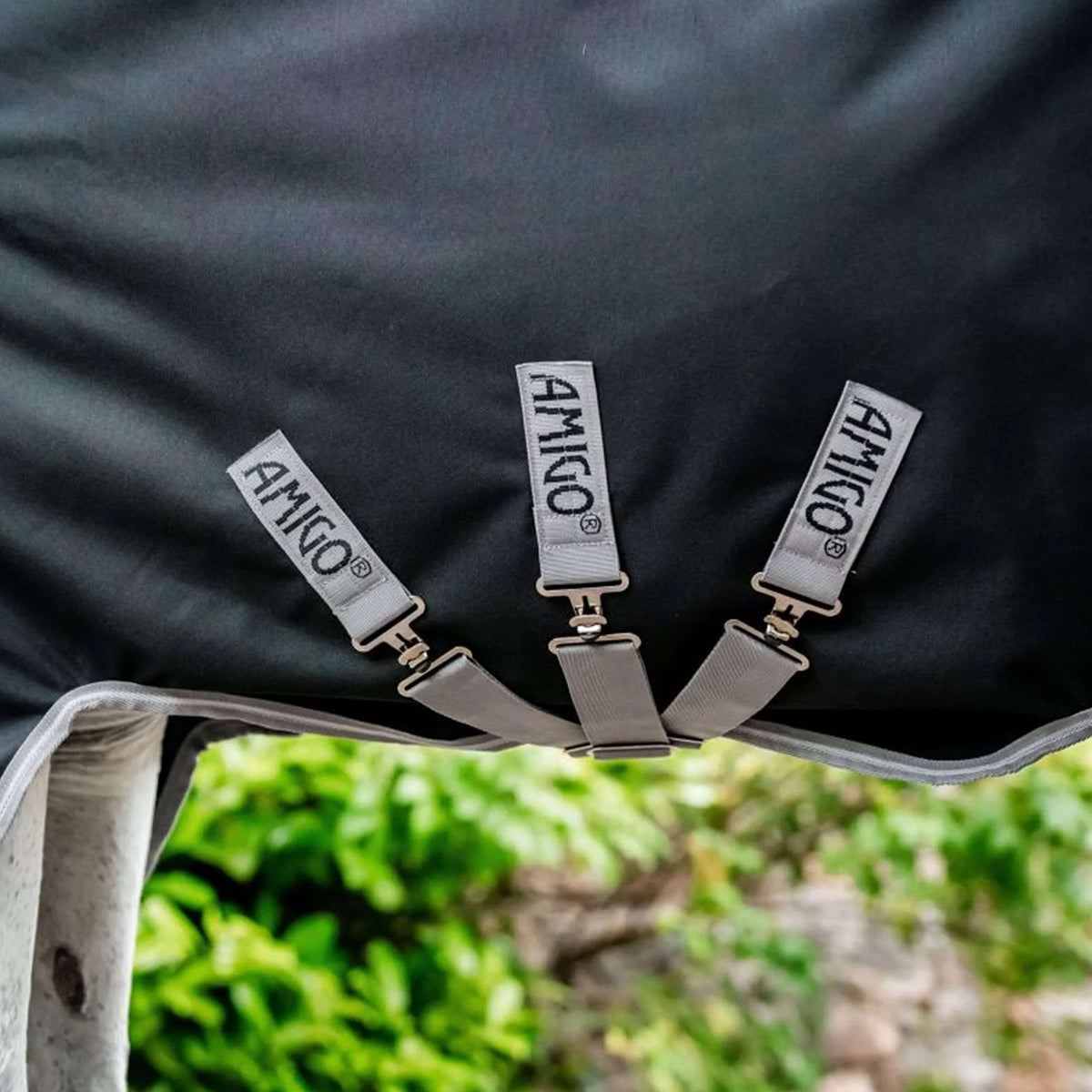 Amigo Bravo 12 Turnout 100g Black/Titanium Grey