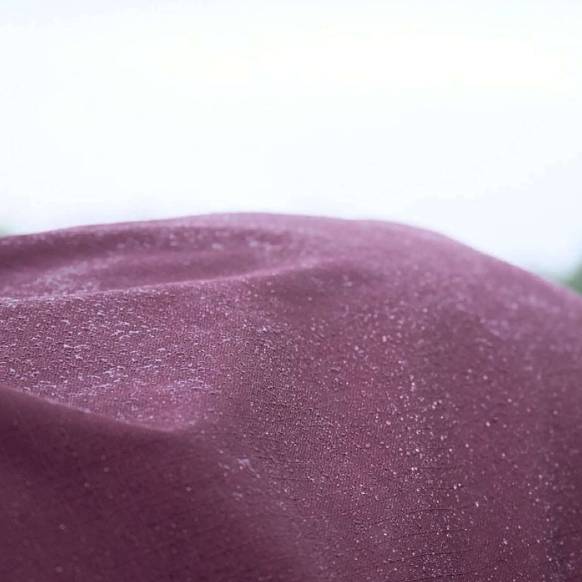 EQUITHÈME Alfombra de Exterior 1200D 50g High Neck Burdeos