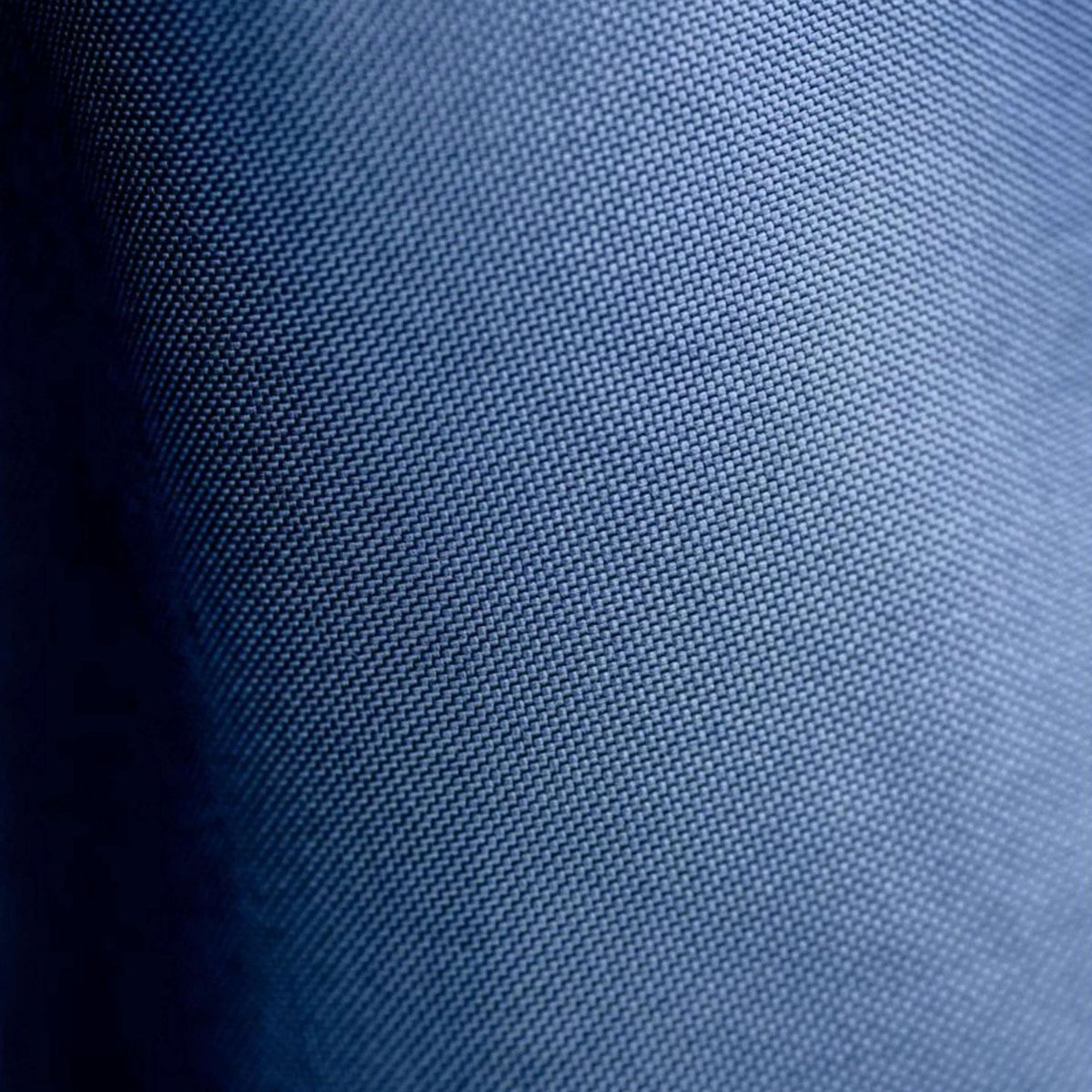 Amigo Wug Turnout 1200D 50g Marino/Gris Titanio/Plateado