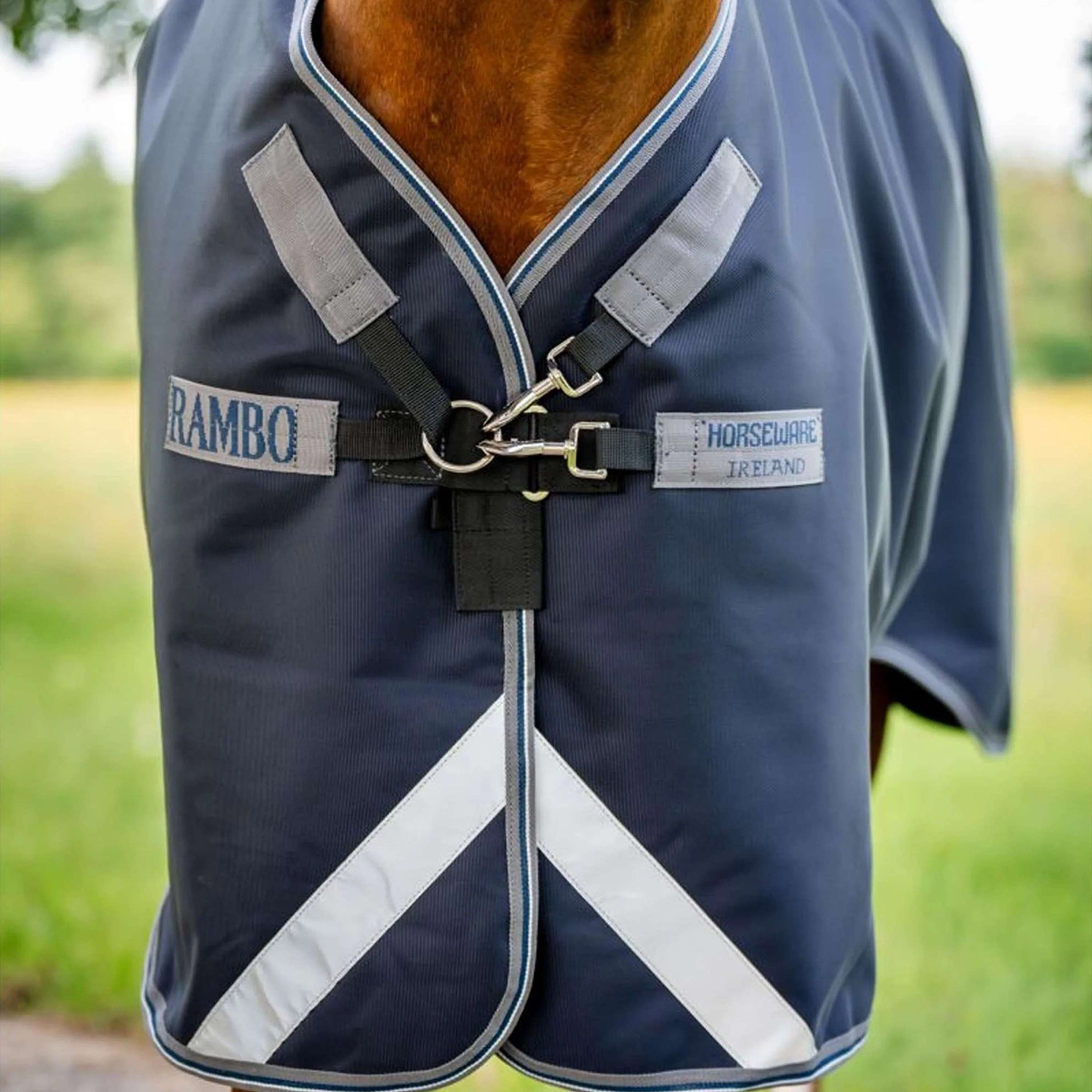 Rambo Turnout 1680D 0g Azul marino/Gris tormenta/Plata Rambo Turnout 1680D 0g Azul marino/Gris tormenta/Plata