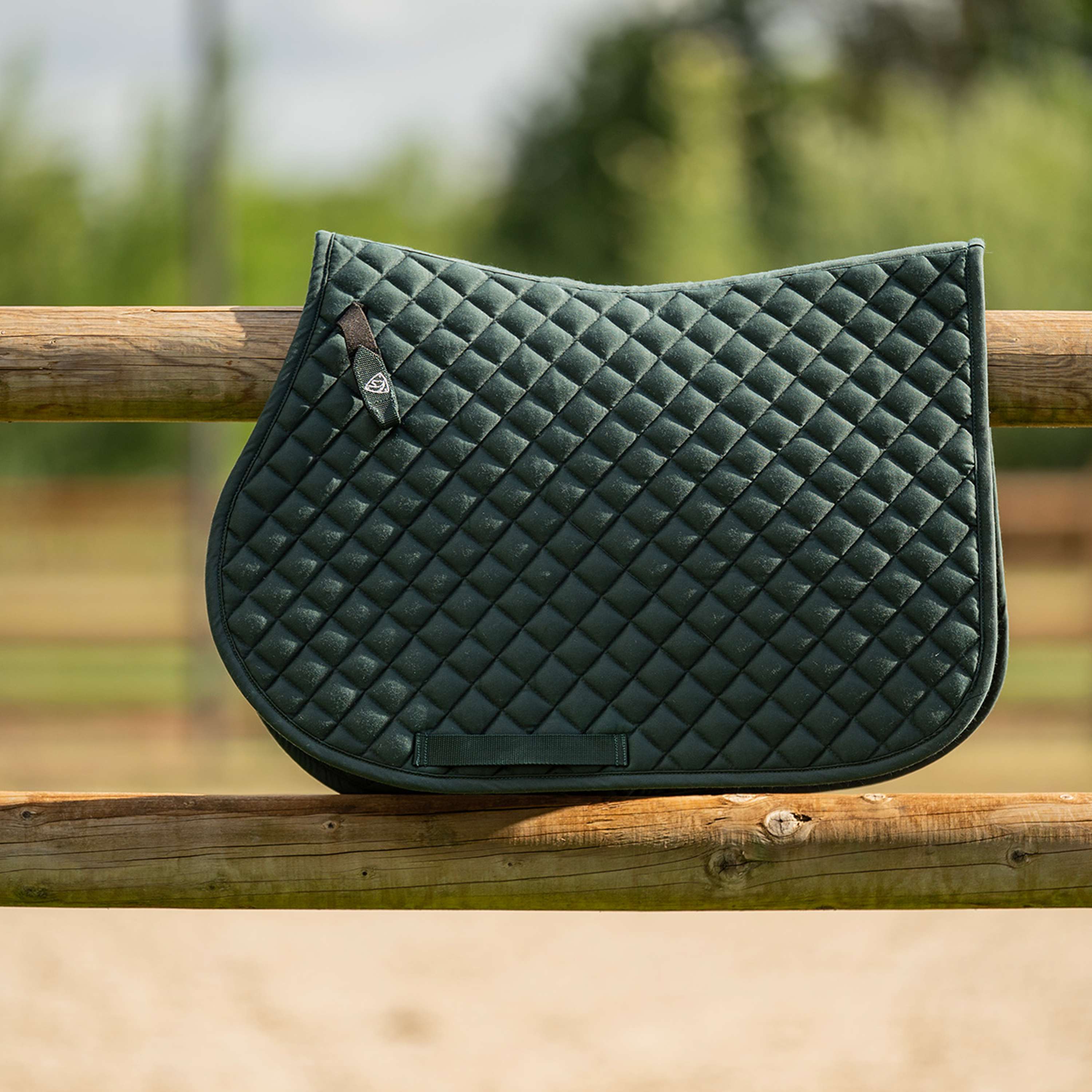 Velder Horsewear Essentials Mantilla saltando Dutch Green