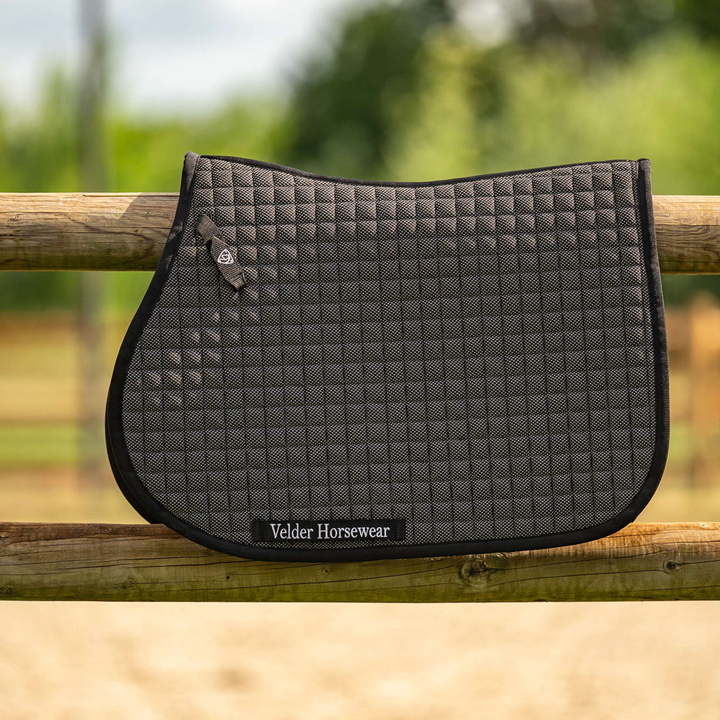 Velder Horsewear Premium Mantilla Bamboo saltando Negro