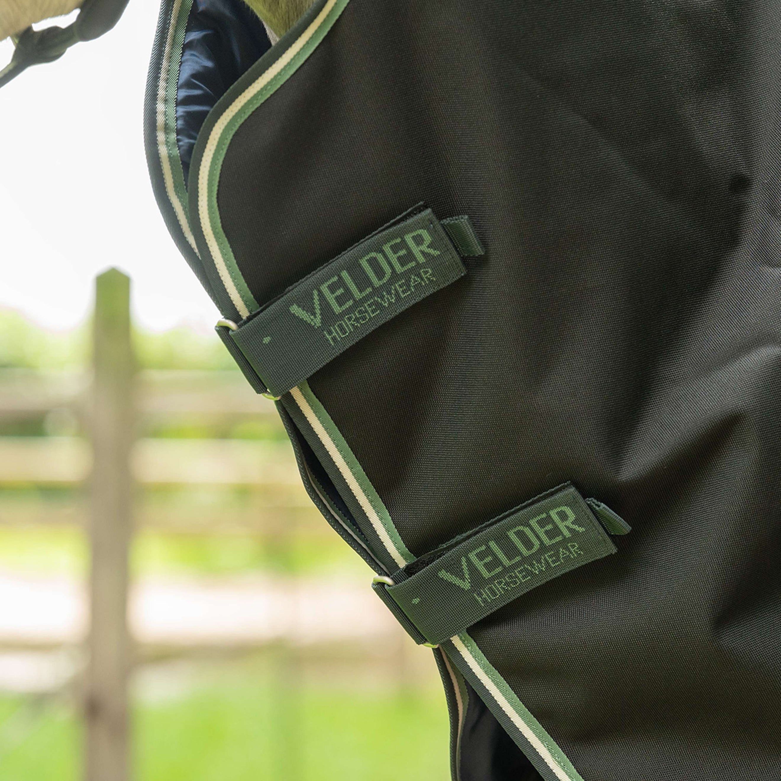 Velder Horsewear Premium Cubrecuellos Turnout 100g Night Forest