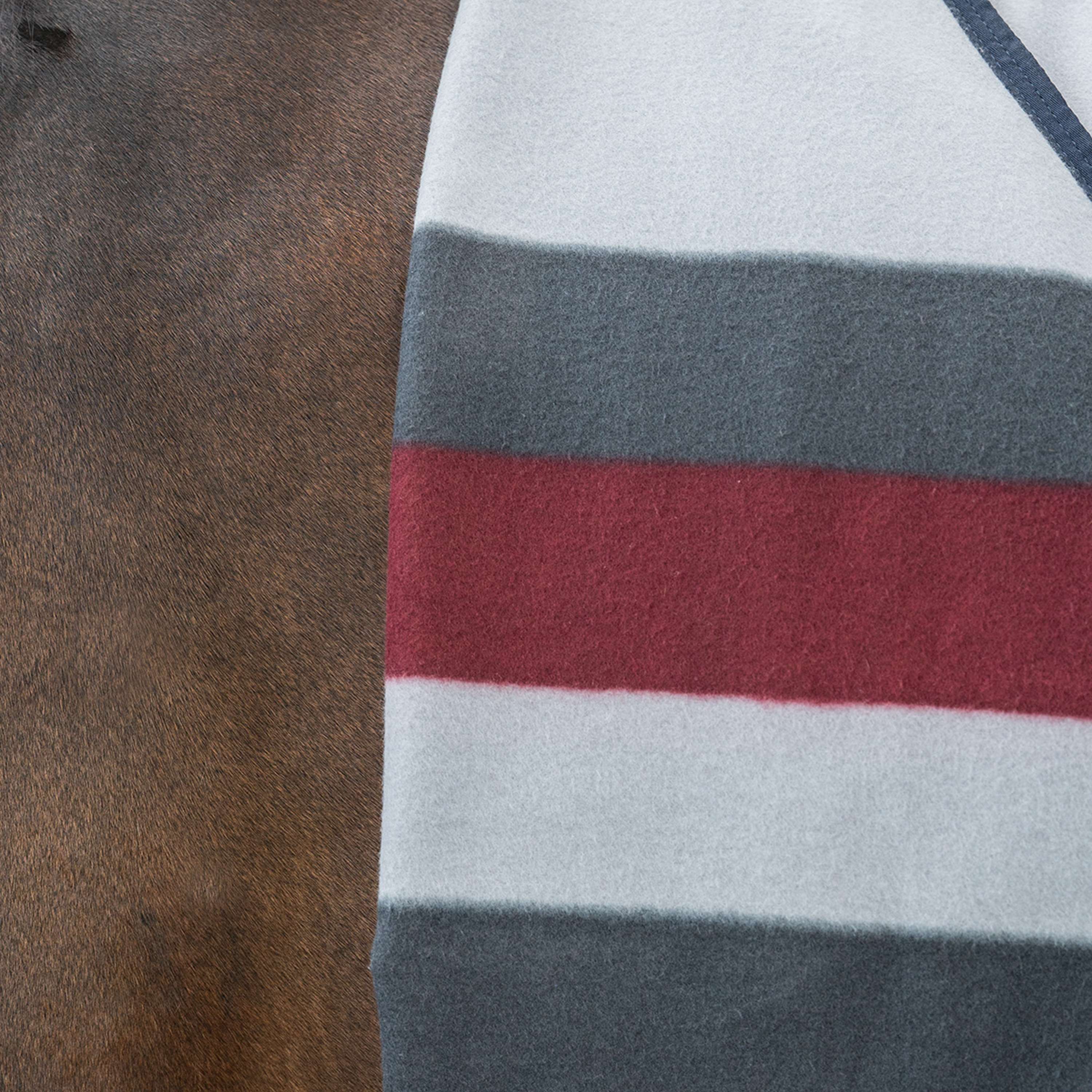 Velder Horsewear Essentials Manta de Forro Polar Polar Stripes Gris/Rojo Bordeaux