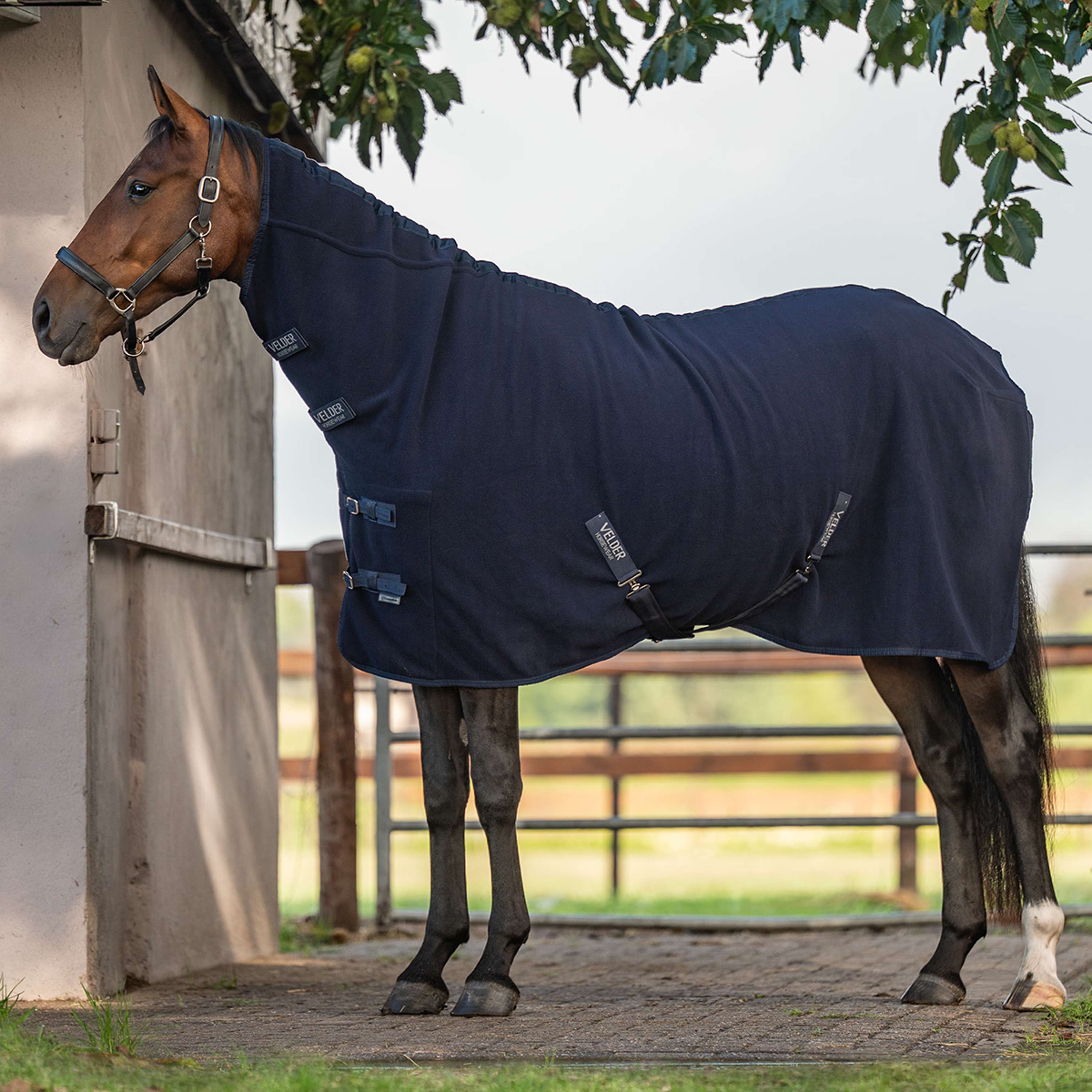 Velder Horsewear Essentials Manta de Forro Polar Comfy con cuello Navy