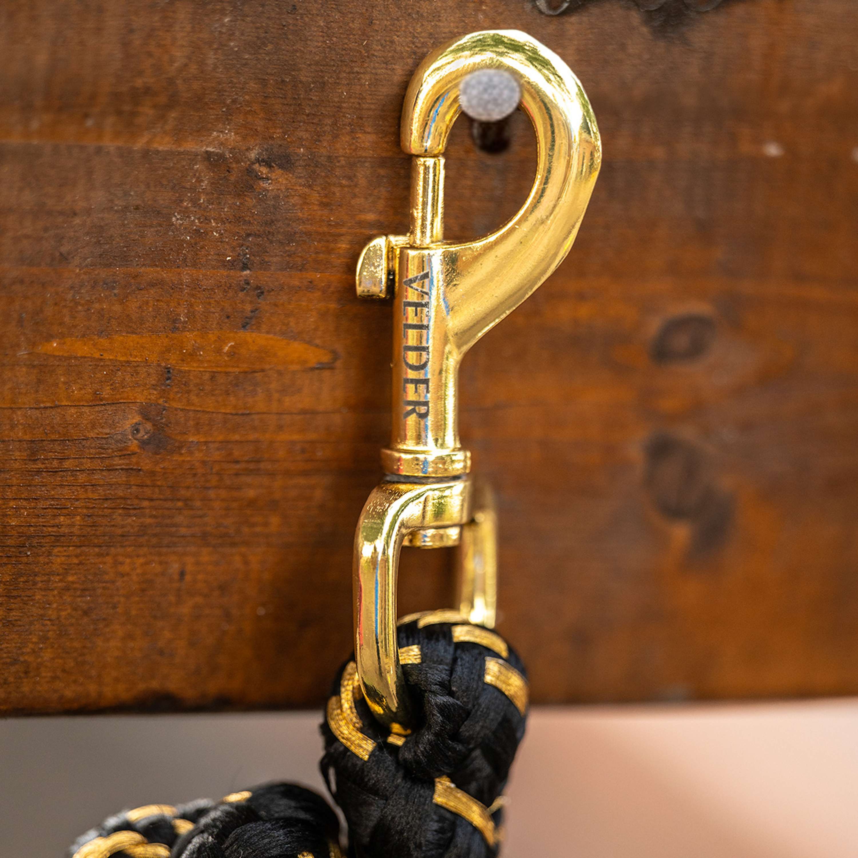 Velder Horsewear Cuerda de Cabestro Gold Negro