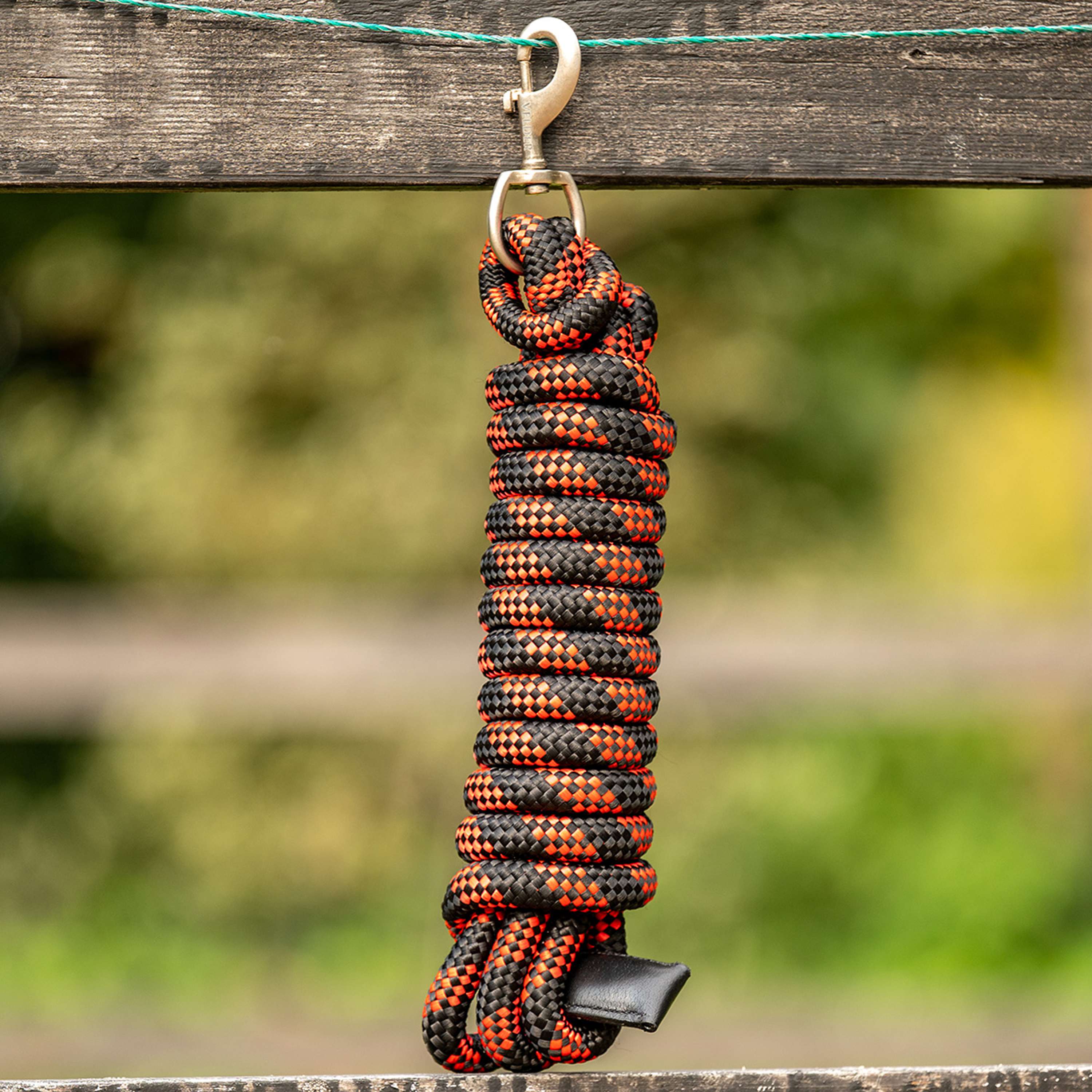 Velder Horsewear Cuerda de Cabestro Negro Rojo