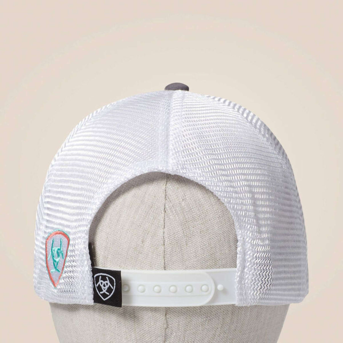 Ariat Gorra Aztec Logo Gris