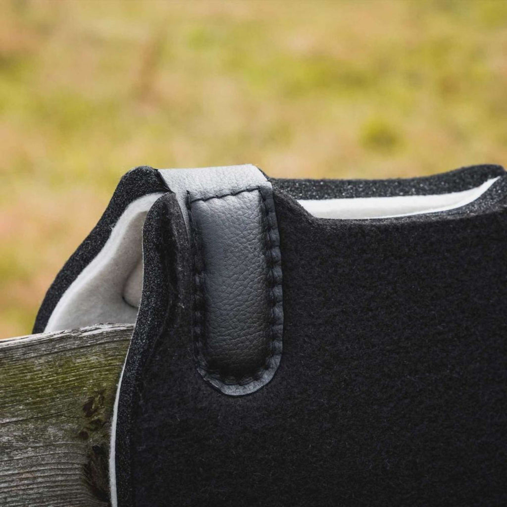 Back on Track Mantilla Western Maddox Negro