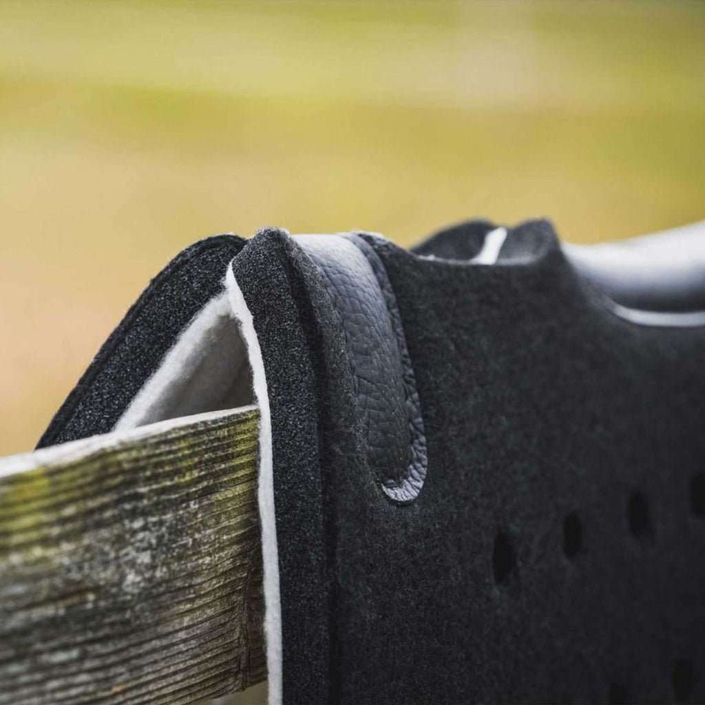 Back on Track Mantilla Western Maddox Negro