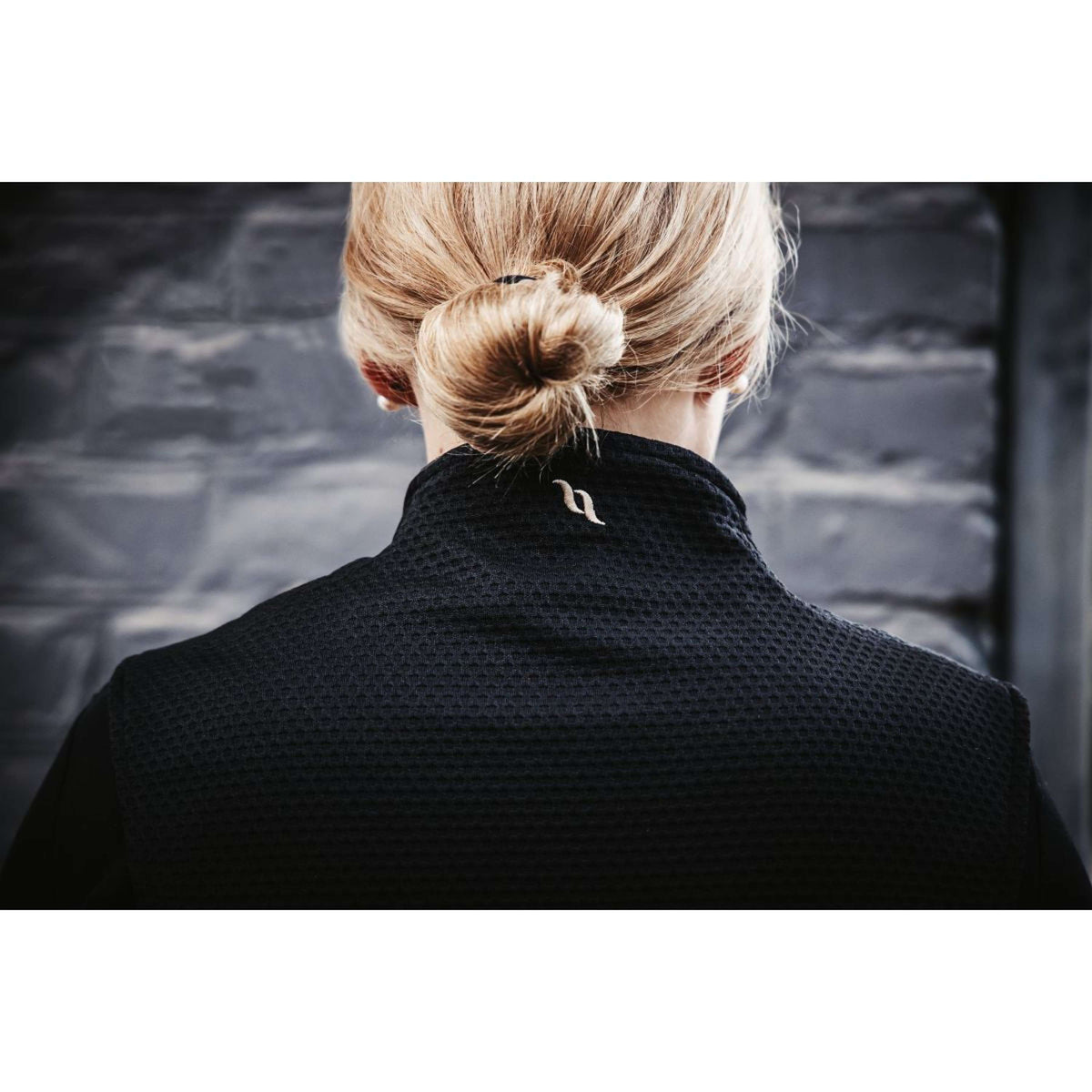 Back on Track Protector de Cuello Carnelian Negro