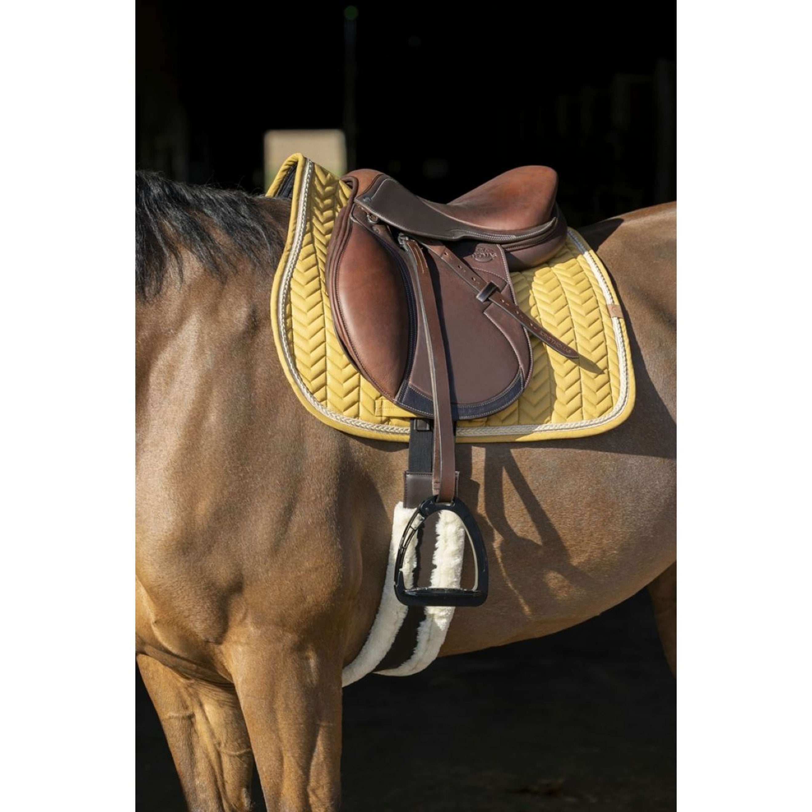 EQUITHÈME Mantilla Softy Propósito general Mostaza EQUITHÈME Mantilla Softy Propósito general Mostaza