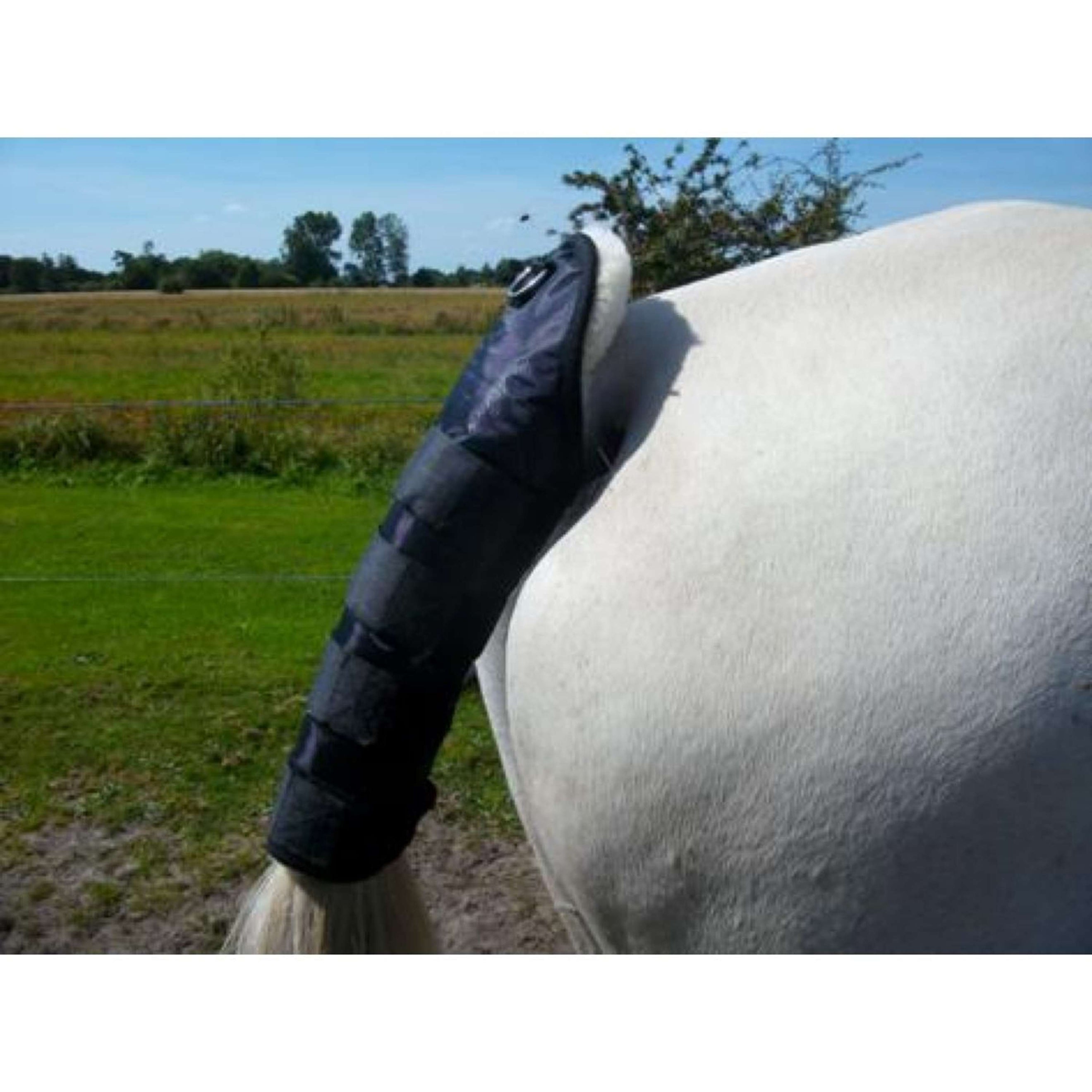 F.R.A. Protector de Cola Negro/Natural F.R.A. Protector de Cola Negro/Natural