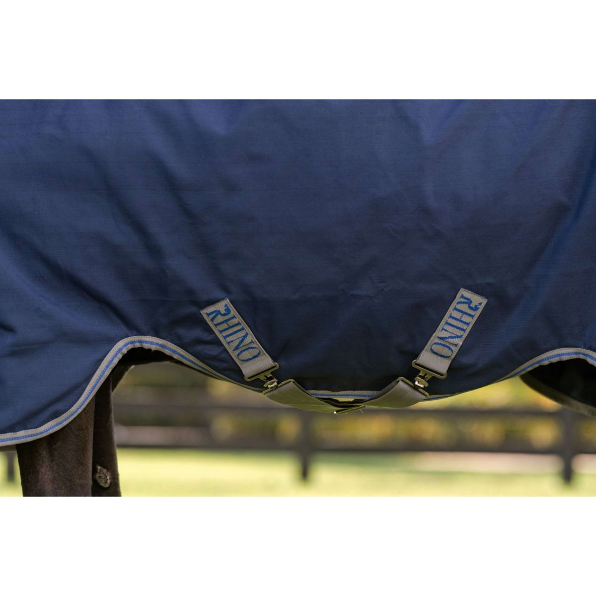 Rhino Turnout Pony 100g Marino Gris Titanio Azul Clasico