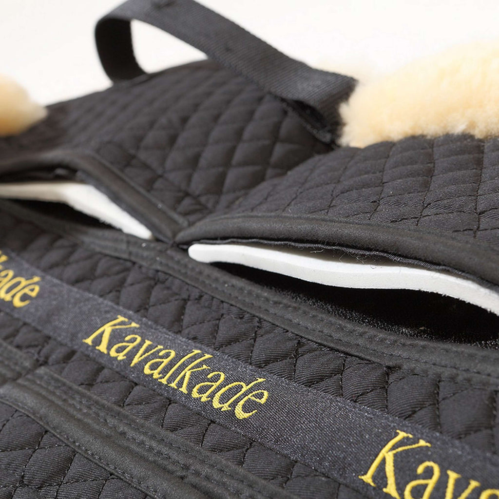 Kavalkade Cojín de Montura con Lana de Cordero Negro/Beige