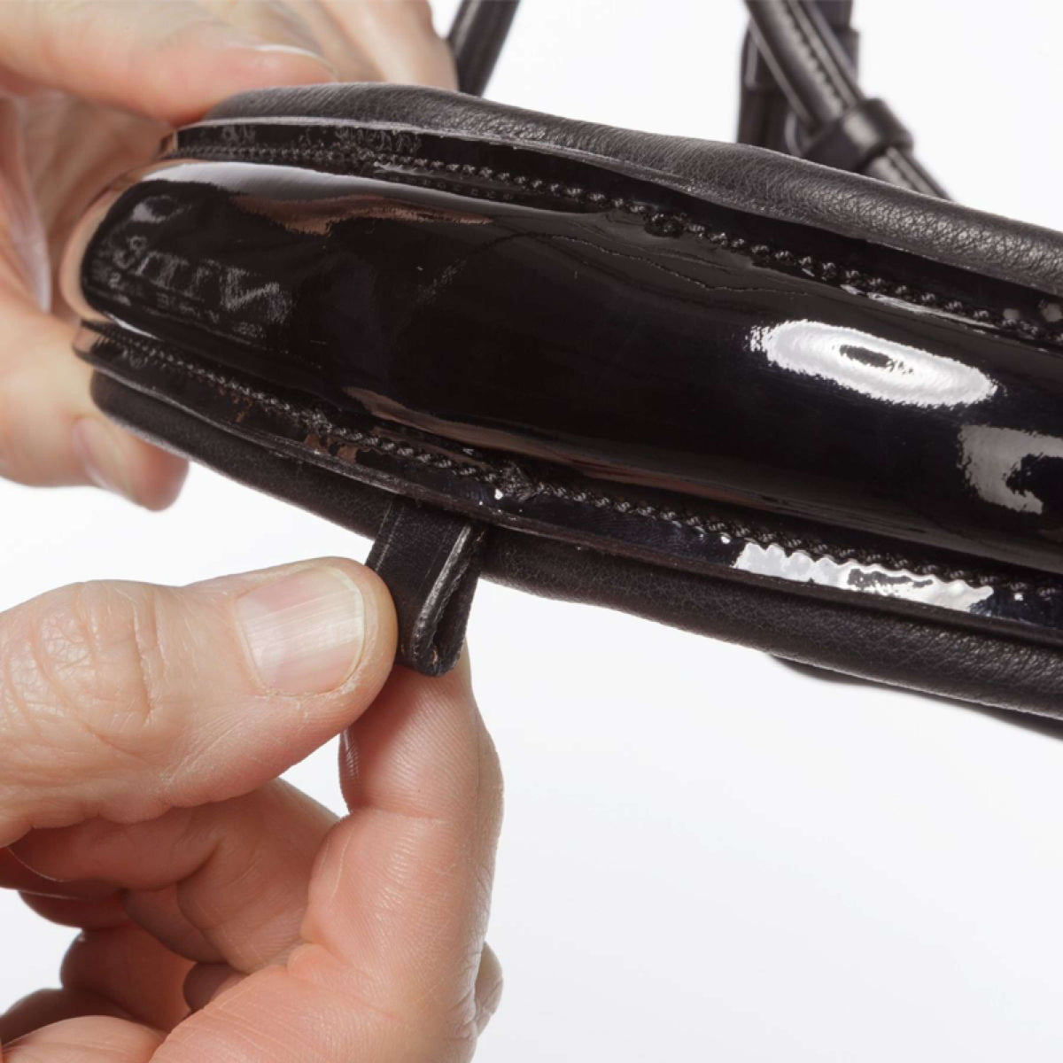 Kavalkade Cabezada Florina KavalSH4 Costuras Redondas Negro