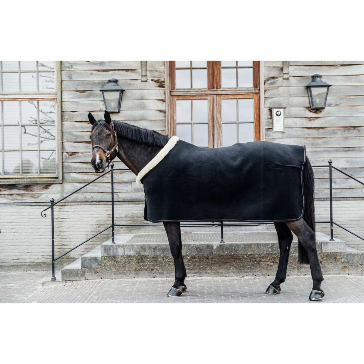 Kentucky Horsewear Manta para el sudor Show Fleece Heavy Negro