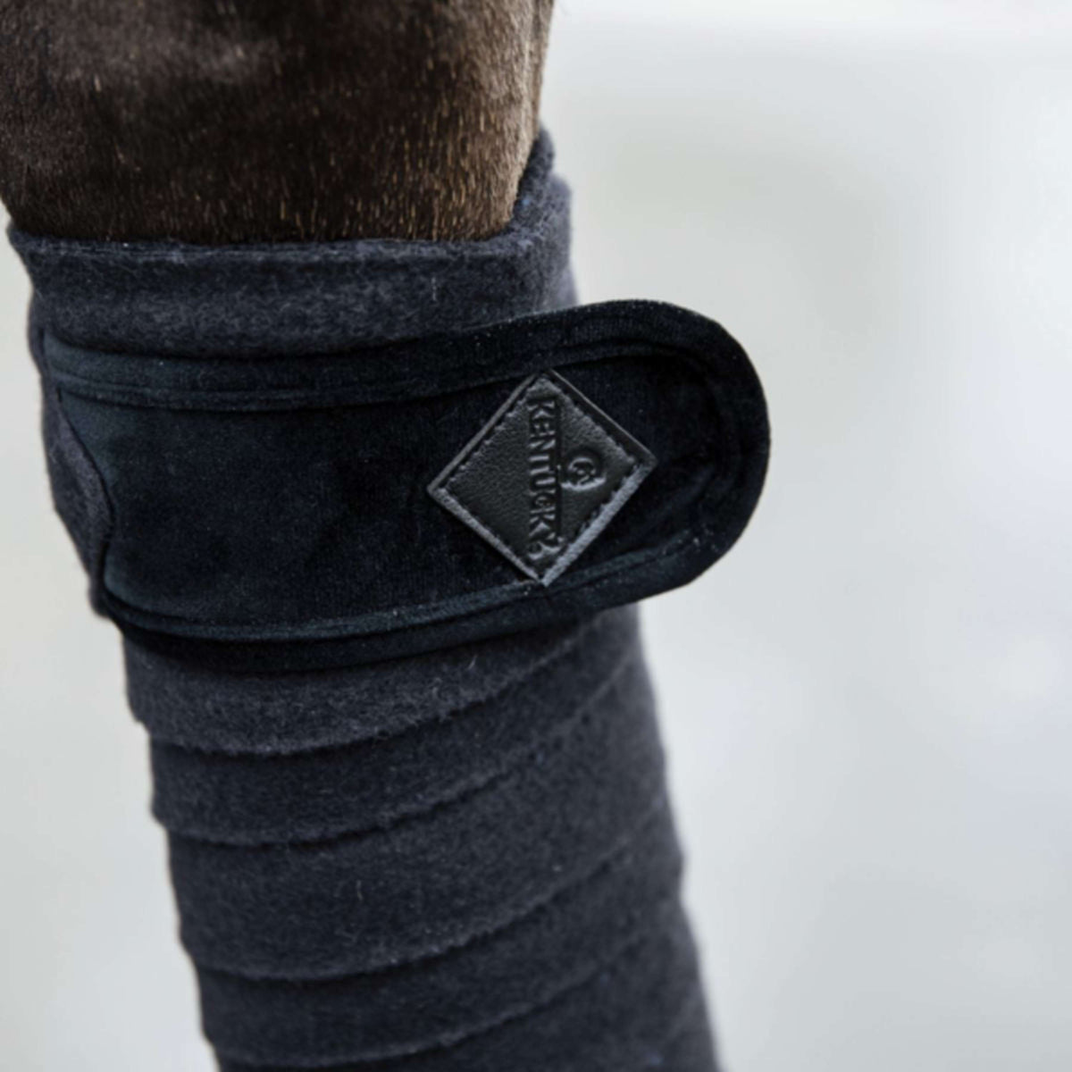 Kentucky Vendas Básicas de Terciopelo y Forro Polar Negro