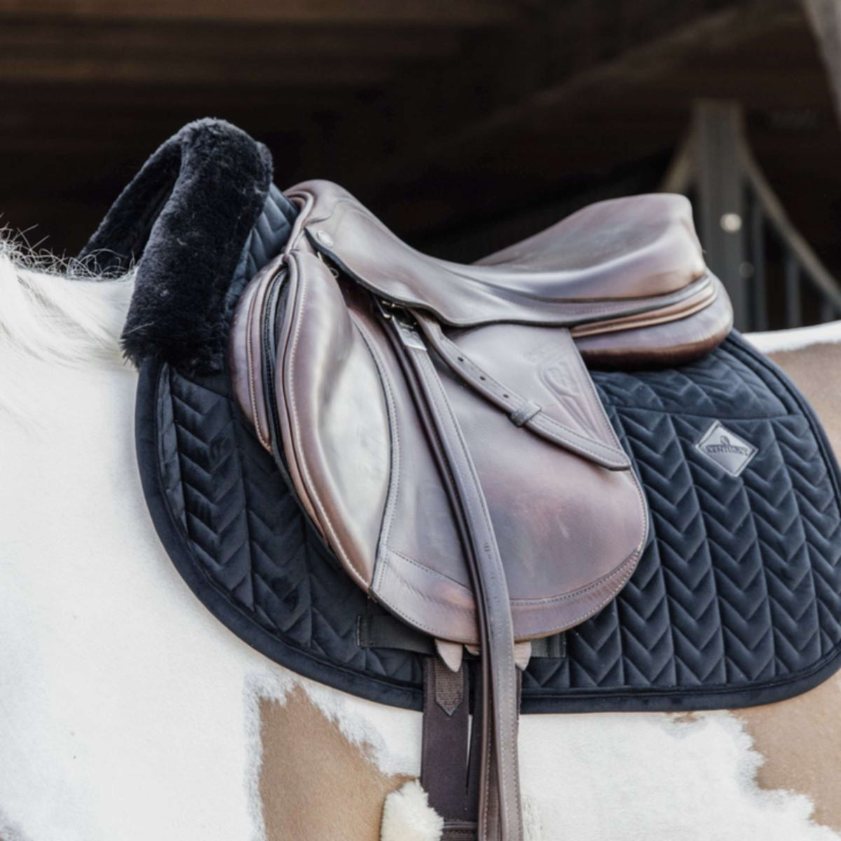 Kentucky Horsewear Mantilla Skin Friendly Velvet Springen Negro