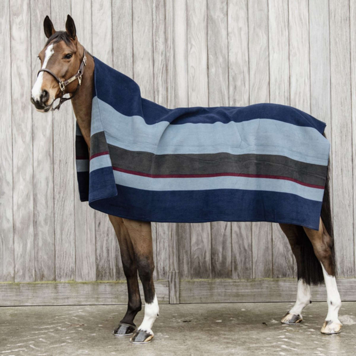 Kentucky Horsewear Manta de Forro Polar Heavy Square Stripes Marino/Gris Puntos