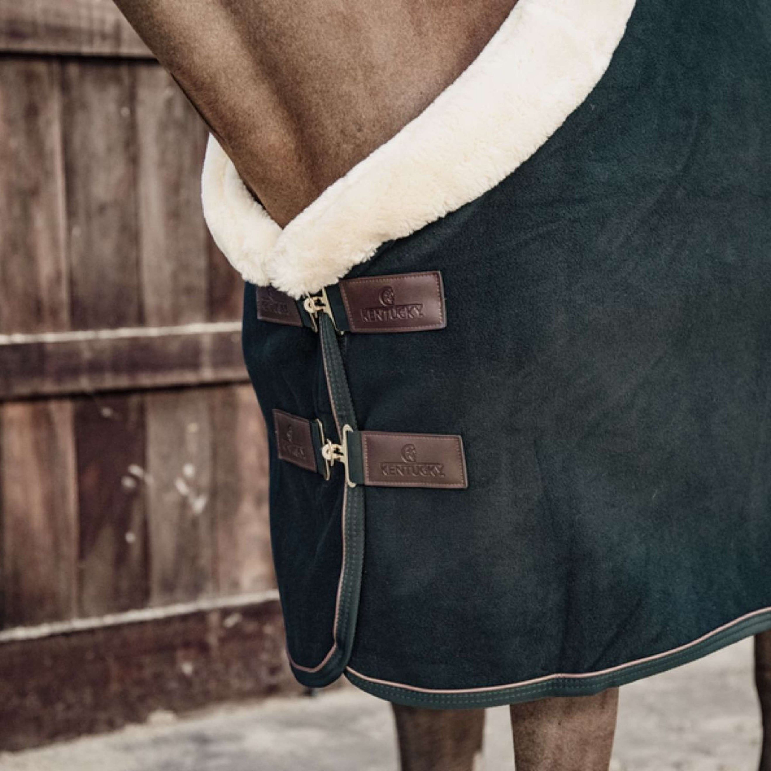 Kentucky Horsewear Manta para el sudor Show Fleece Heavy Verde Kentucky Horsewear Manta para el sudor Show Fleece Heavy Verde