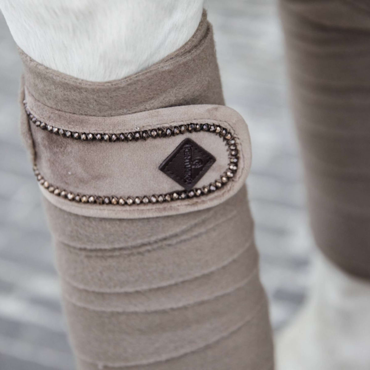 Kentucky Horsewear Vendajes Polar Fleece Velvet Pearls Beige