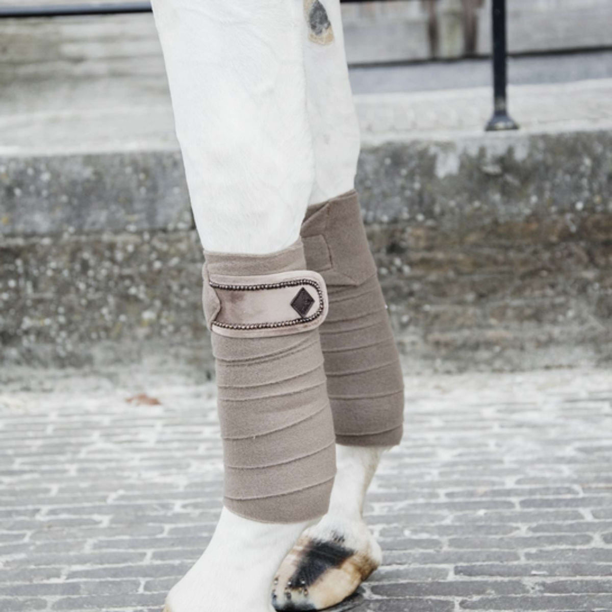Kentucky Horsewear Vendajes Polar Fleece Velvet Pearls Beige