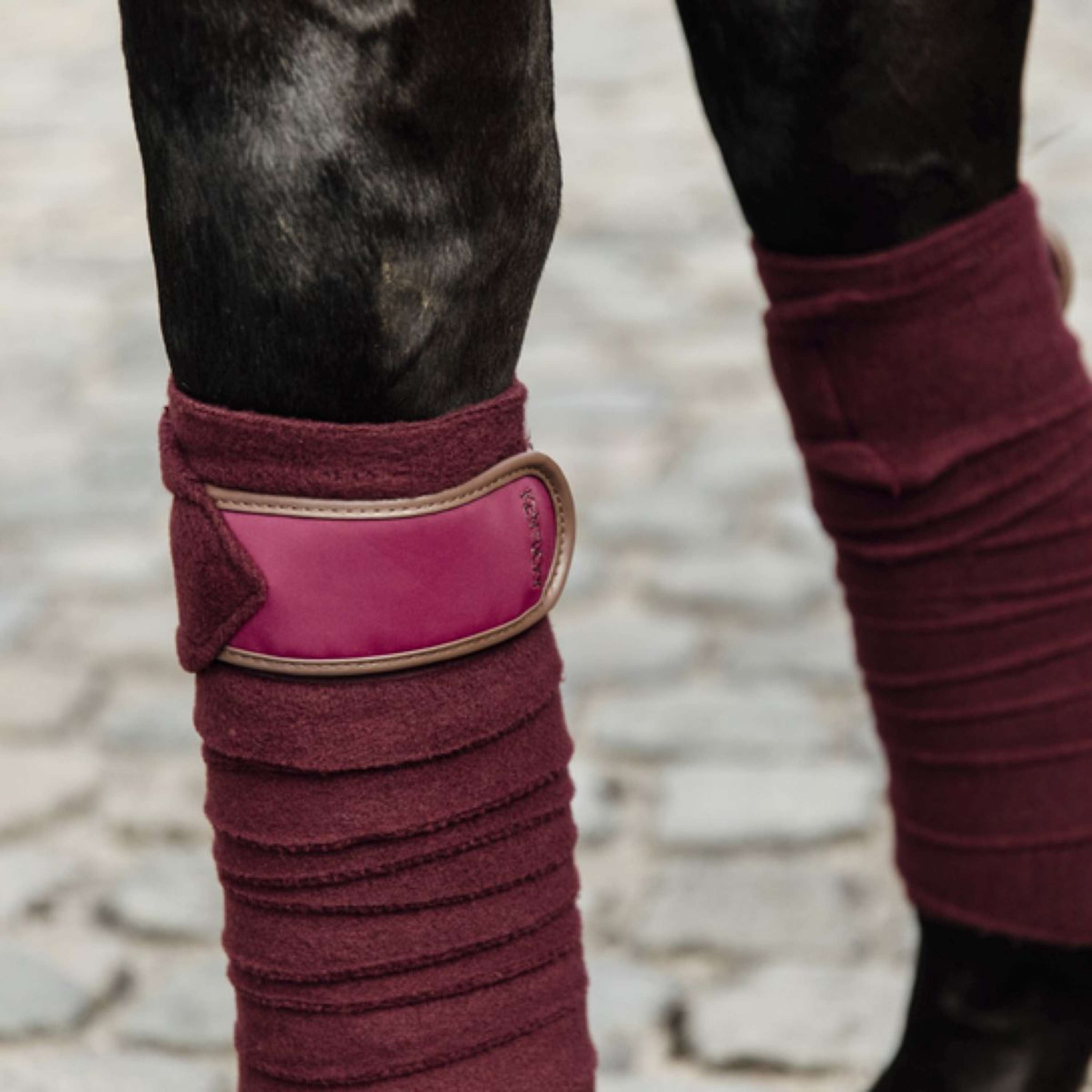 Kentucky Horsewear Vendajes Polar Fleece Bordeaux
