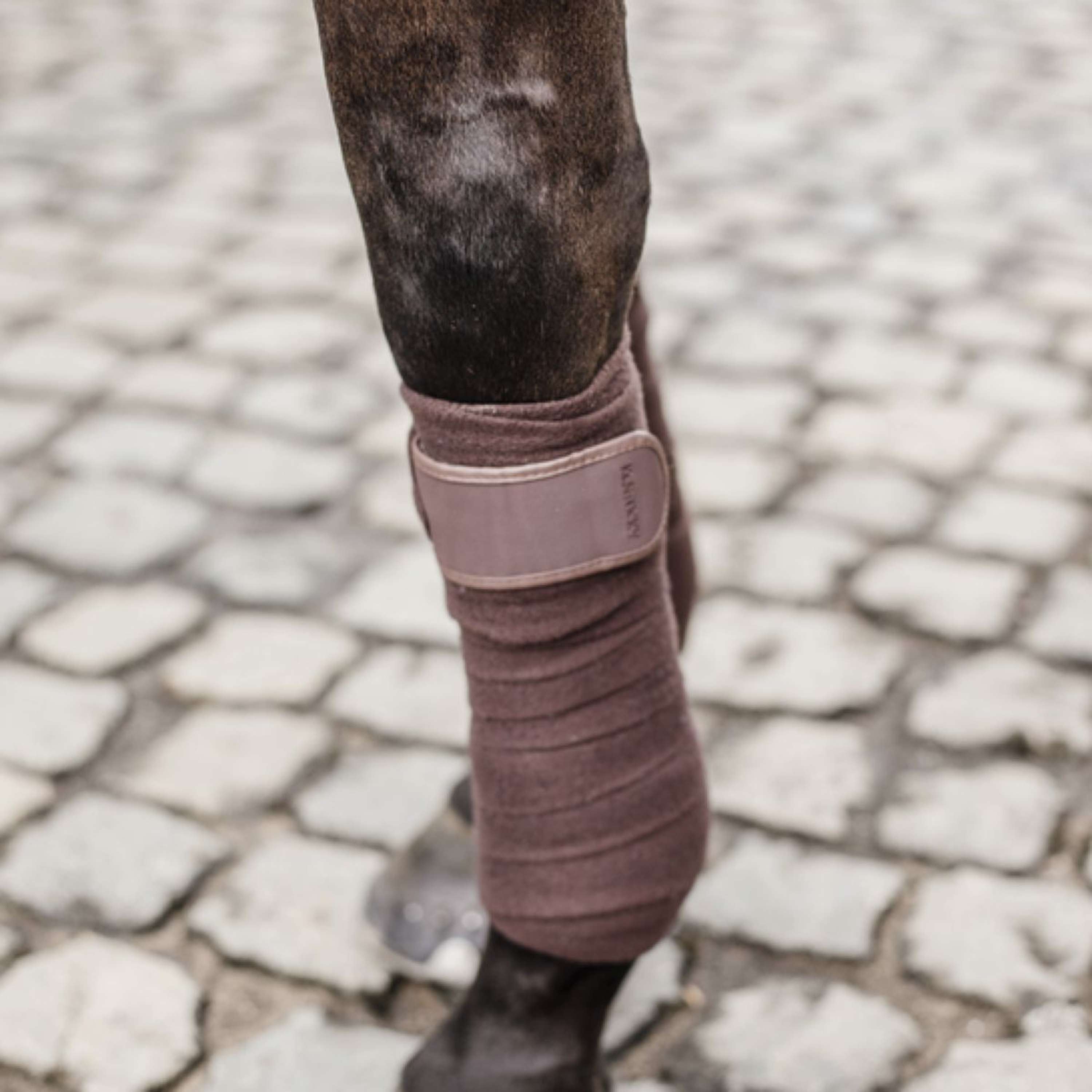 Kentucky Horsewear Vendajes Polar Fleece Marron