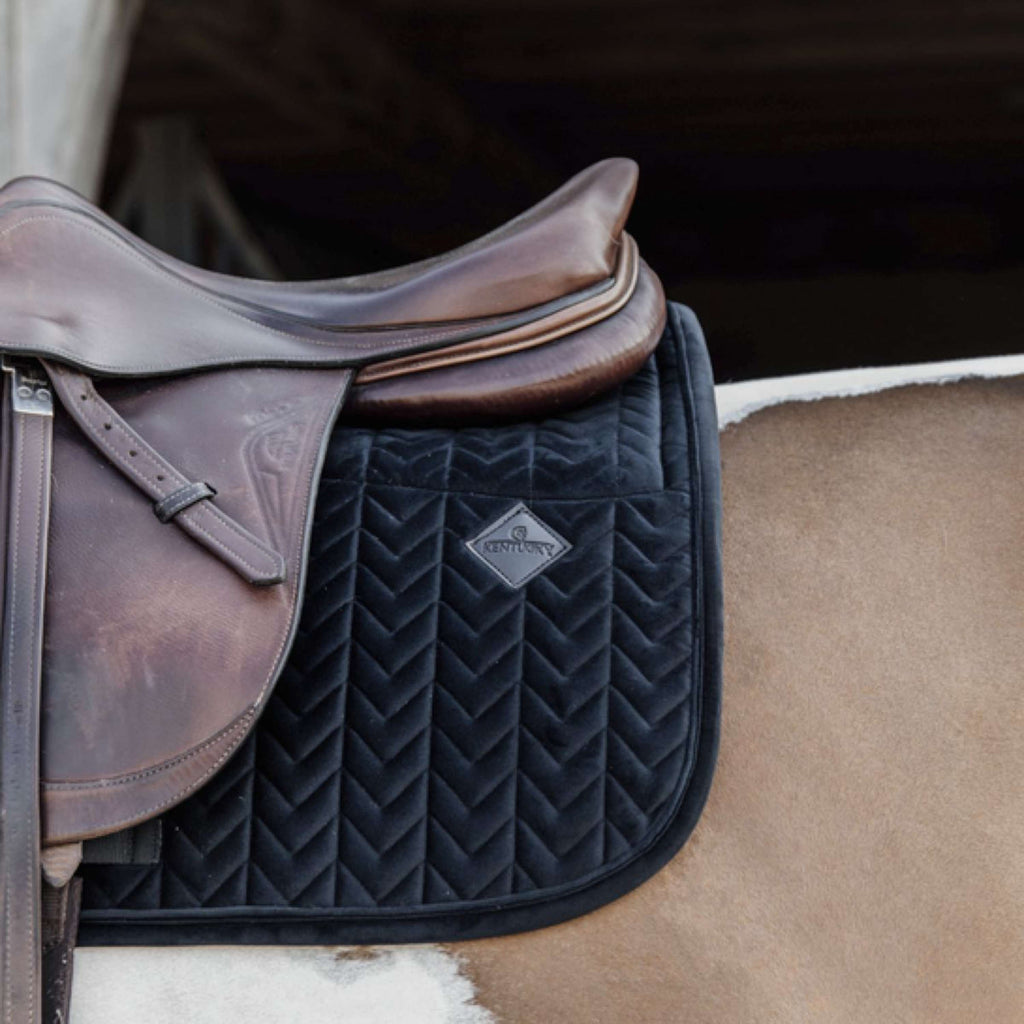 Kentucky Horsewear Mantilla Skin Friendly Velvet Saltando Negro