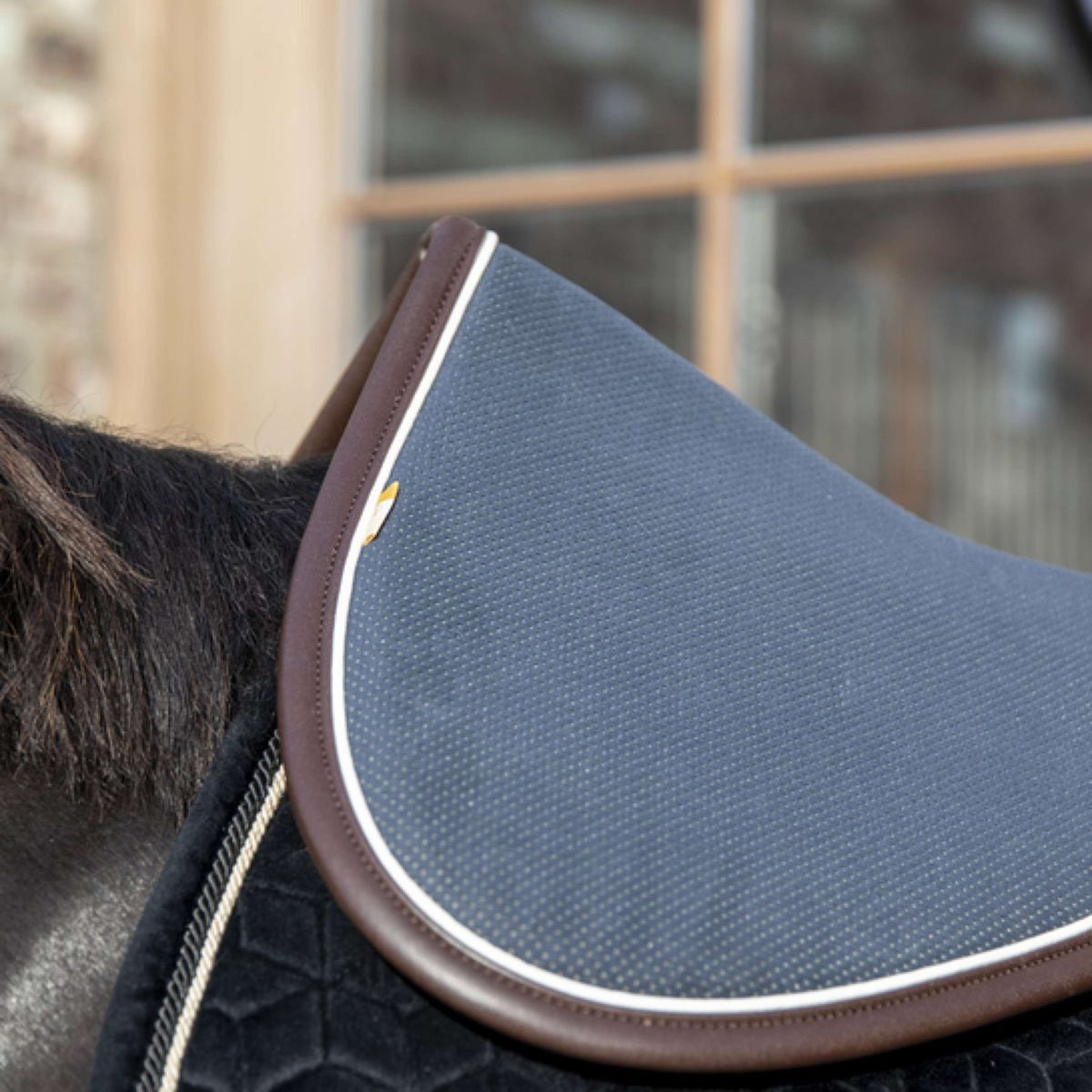 Kentucky Horsewear Mantilla Halfpad Absorción anatómica Navy/White/Brown