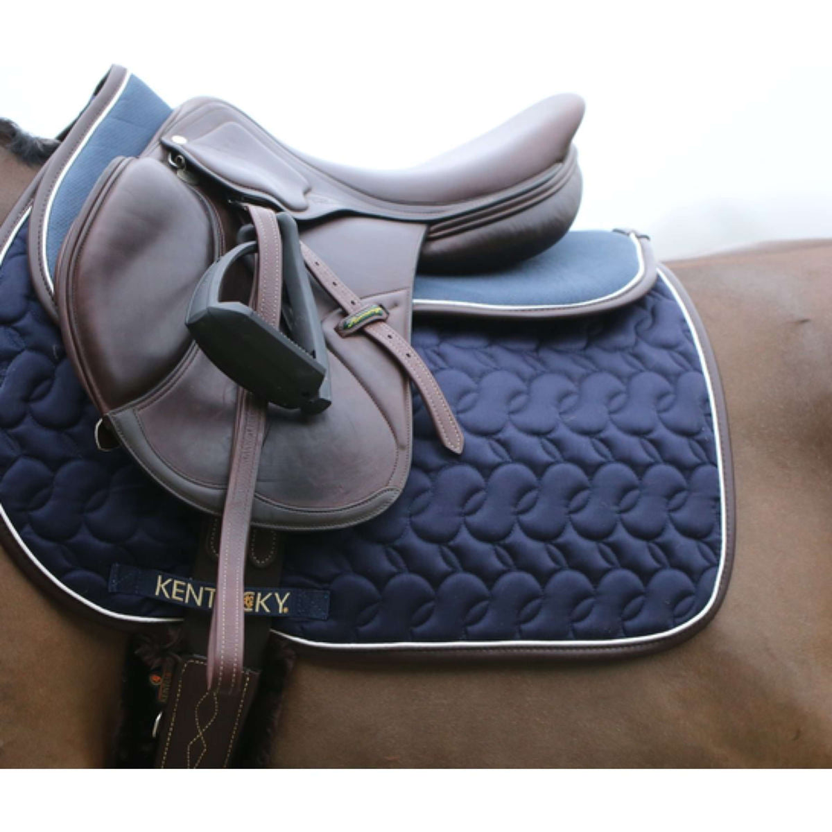 Kentucky Horsewear Mantilla Halfpad Absorción anatómica Navy/White/Brown