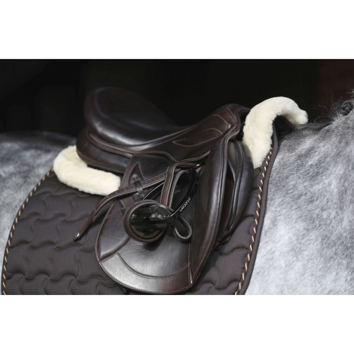 Kerbl Mantilla Pelo Sintético Negro